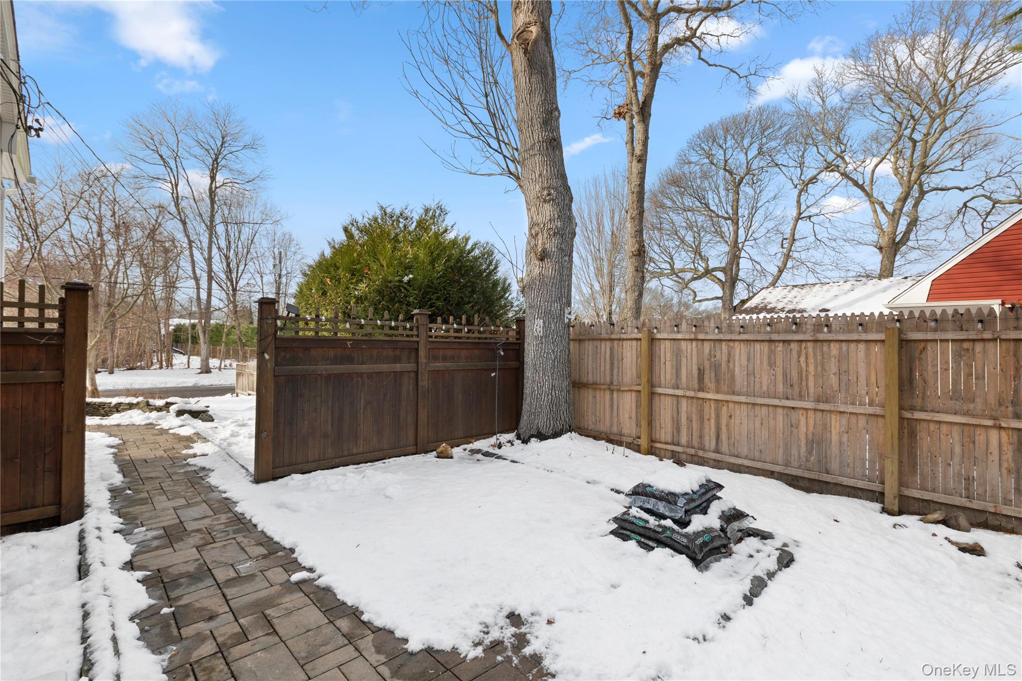 13 Country Greens Drive, Bellport, NY 11713