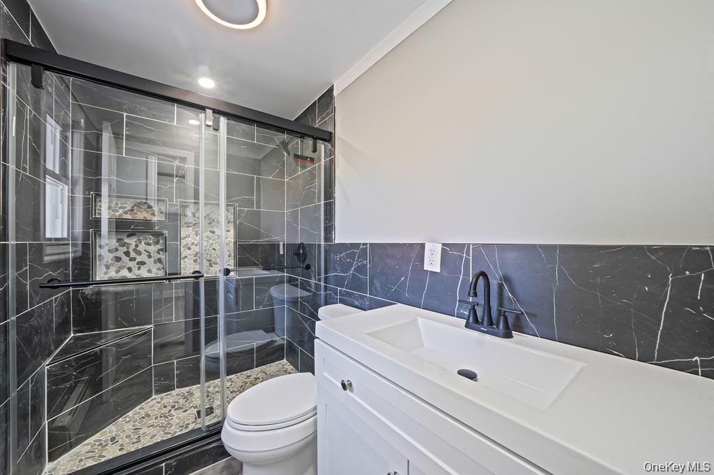 23 Maple Avenue, Hempstead, NY 11550