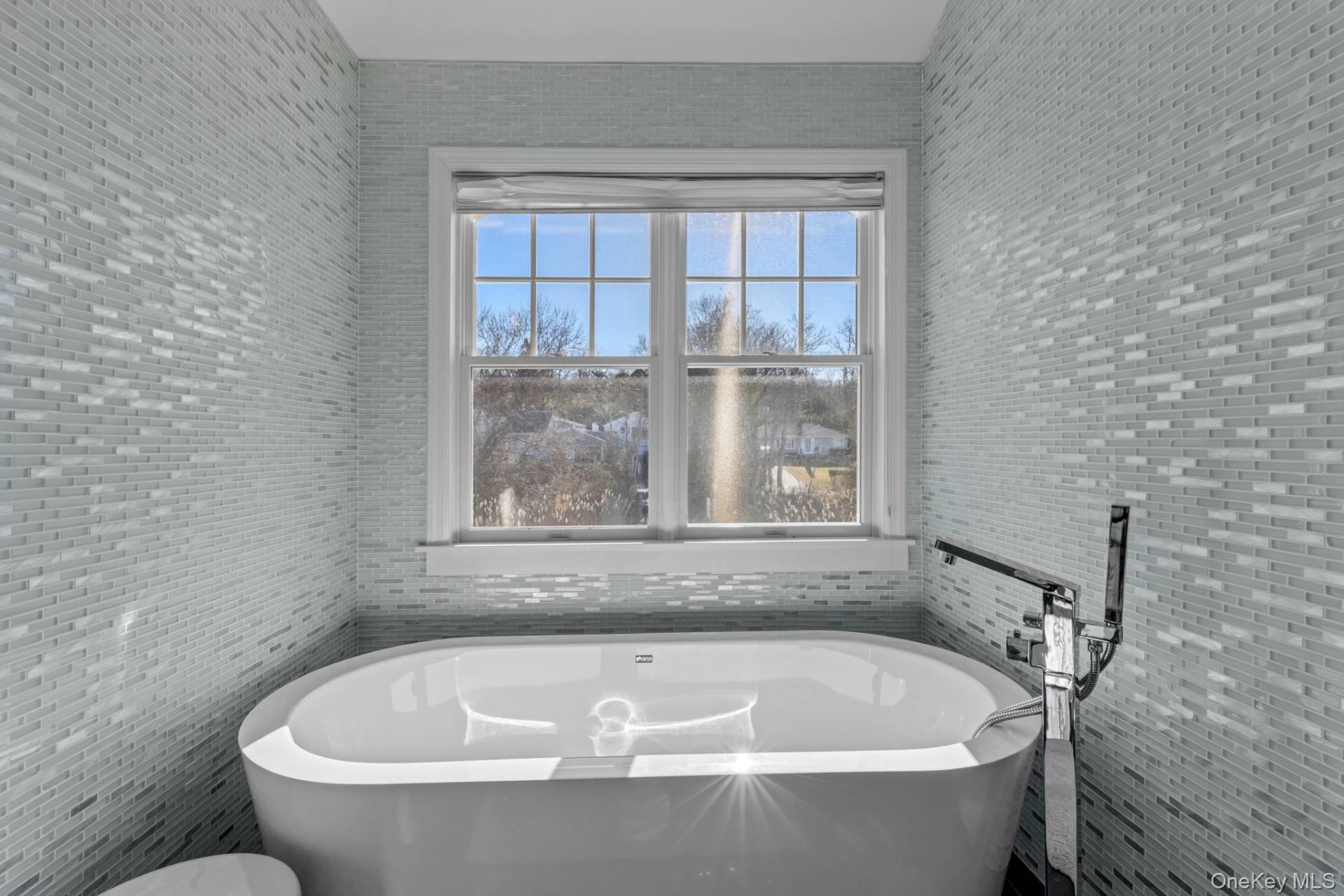 17 Dunmar Drive, Sag Harbor, NY 11963