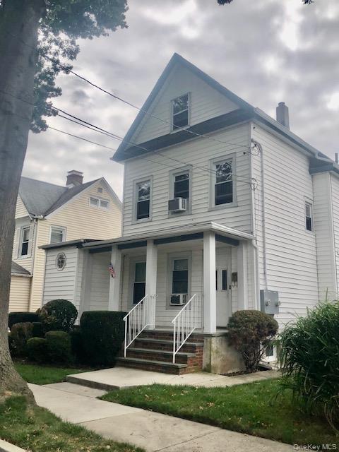 108 Elizabeth Street, Floral Park, NY 11001