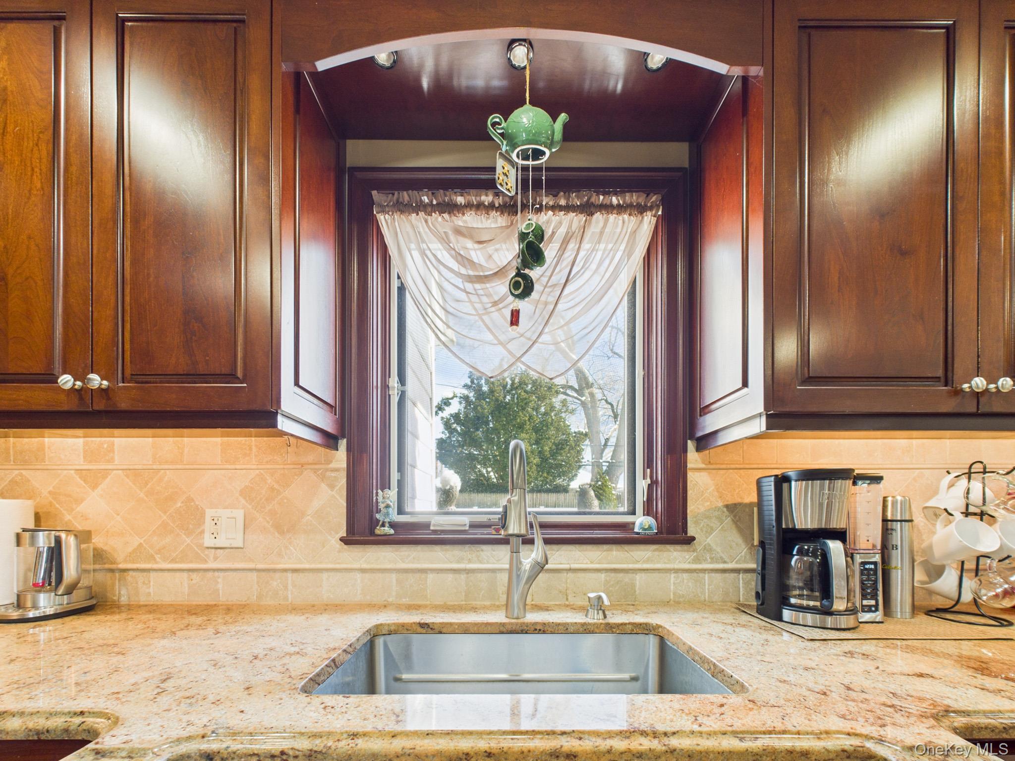 803 Michele Lane, Wantagh, NY 11793