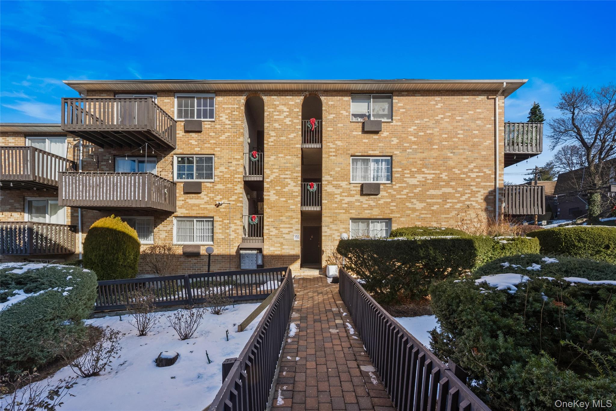351 N Broadway # 1E, Yonkers, NY 10701