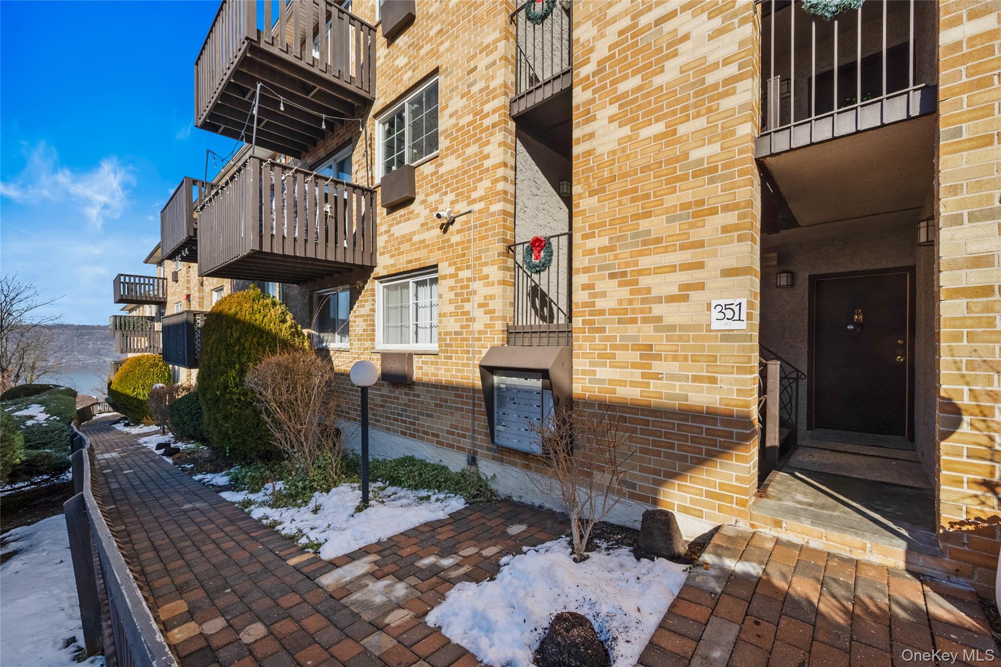 351 N Broadway # 1E, Yonkers, NY 10701