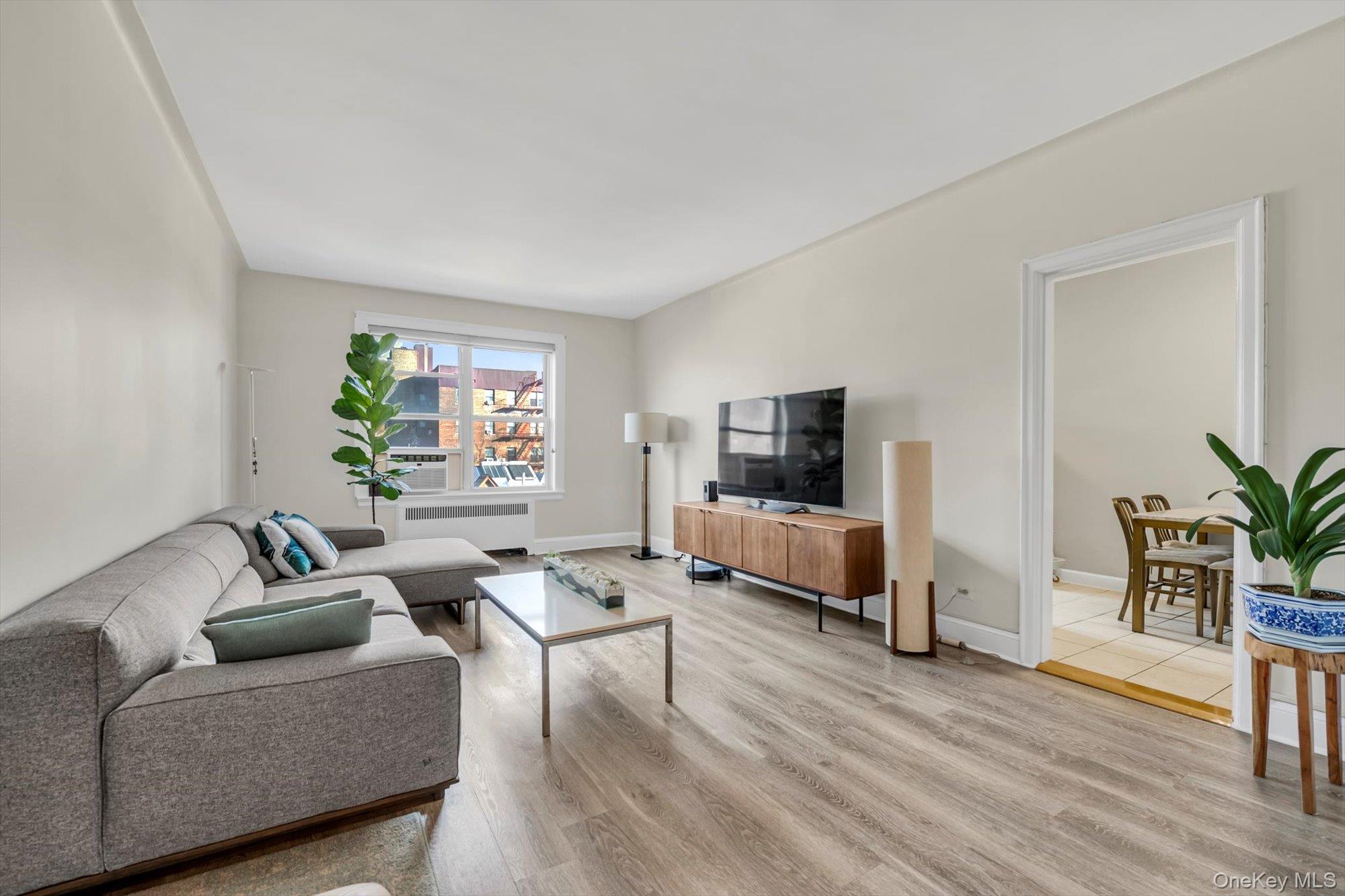 35-24 72nd Street # 5G, Jackson Heights, NY 11372