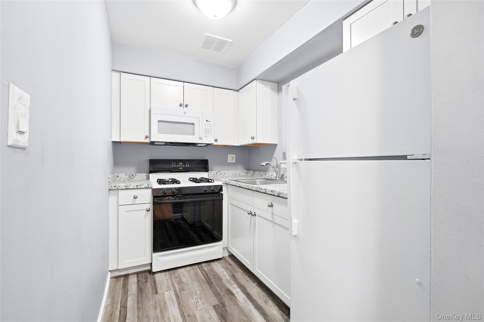 9 Charles Lane # 2C, Pomona, NY 10970