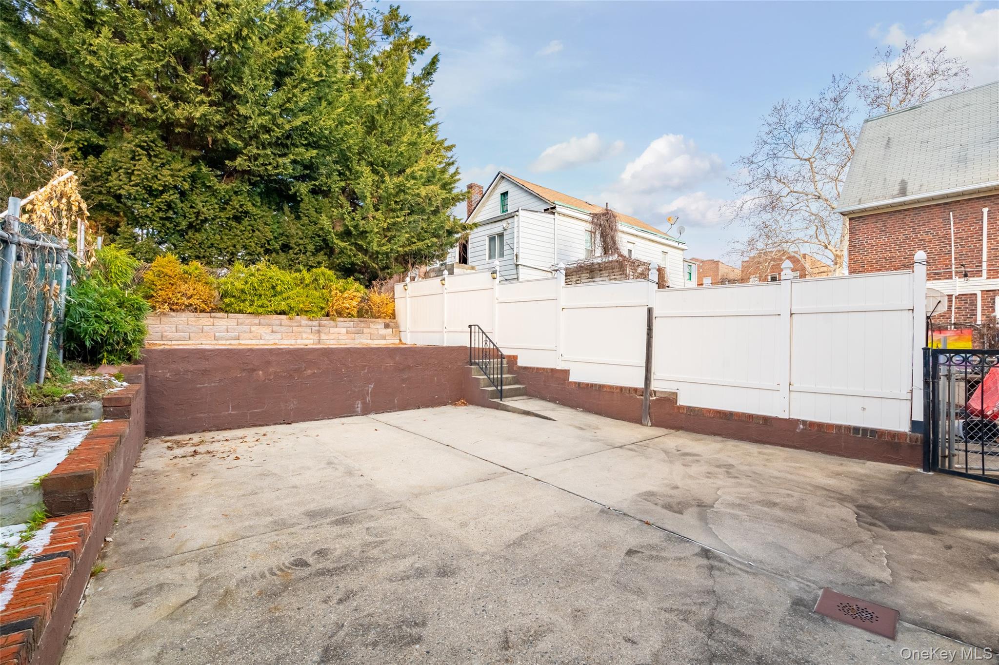 989 Sackett Avenue, Bronx, NY 10462