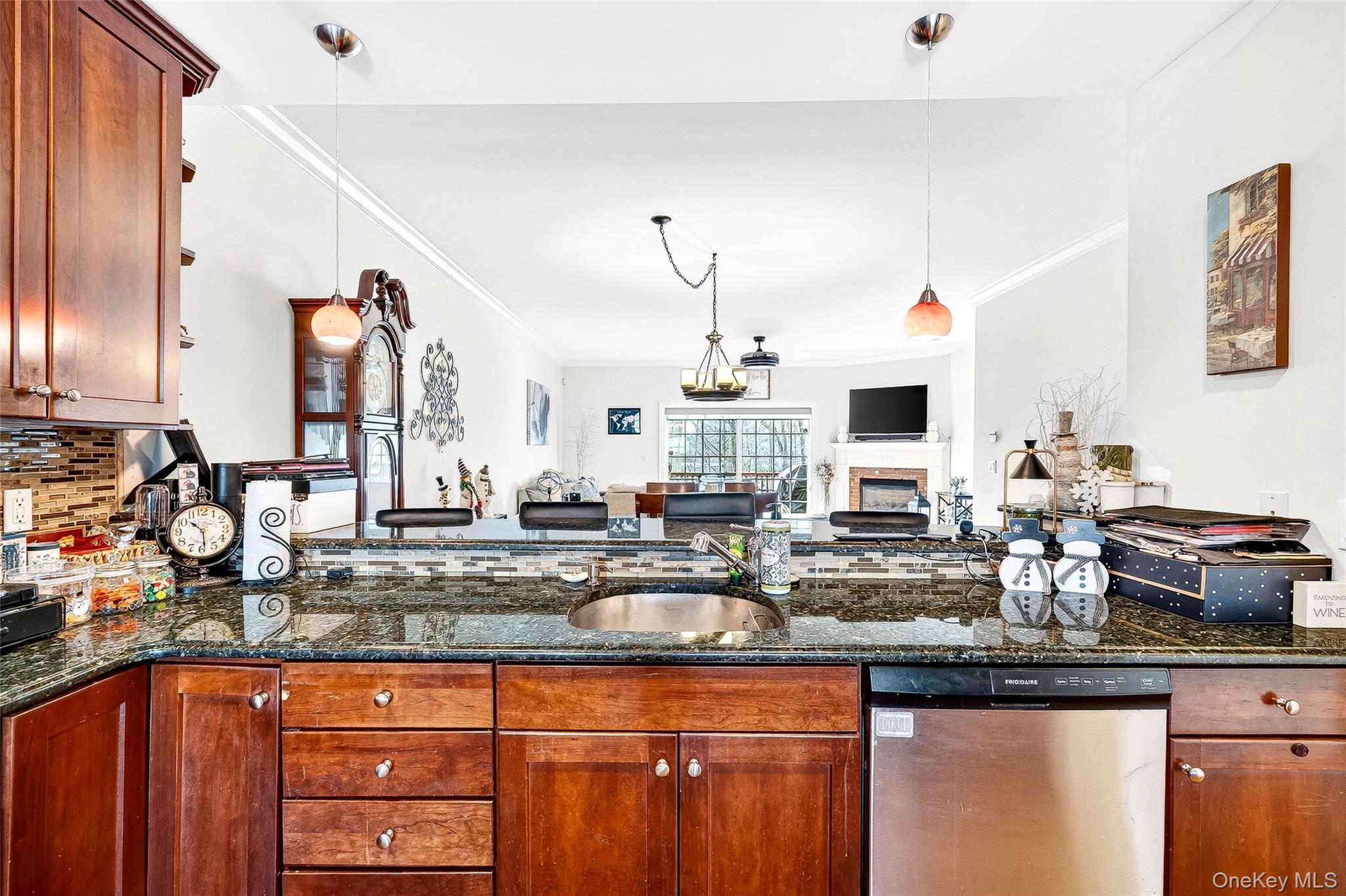 102 Villa Court, Carmel, NY 10512