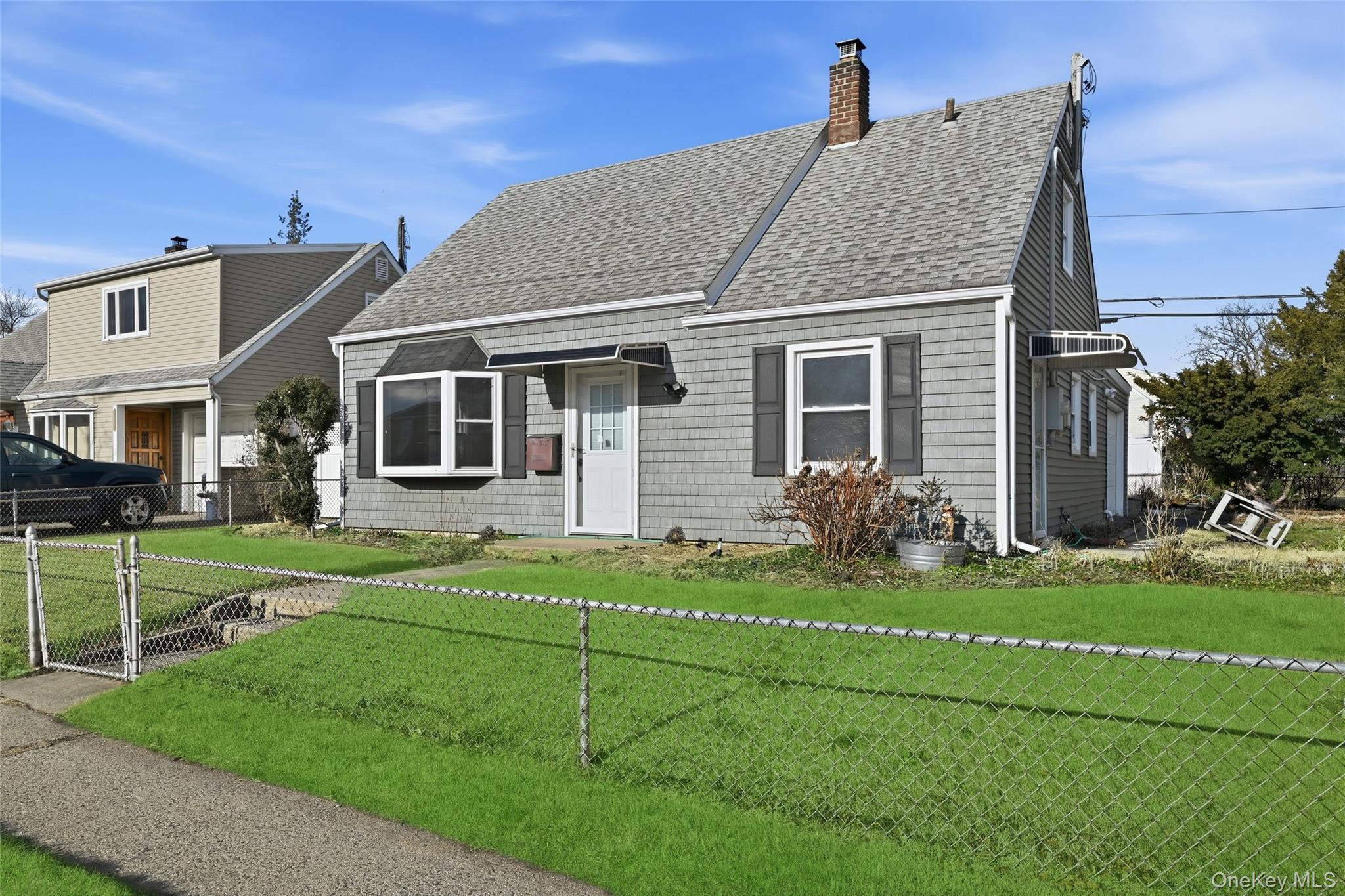 3037 N Jerusalem Road, Levittown, NY 11756