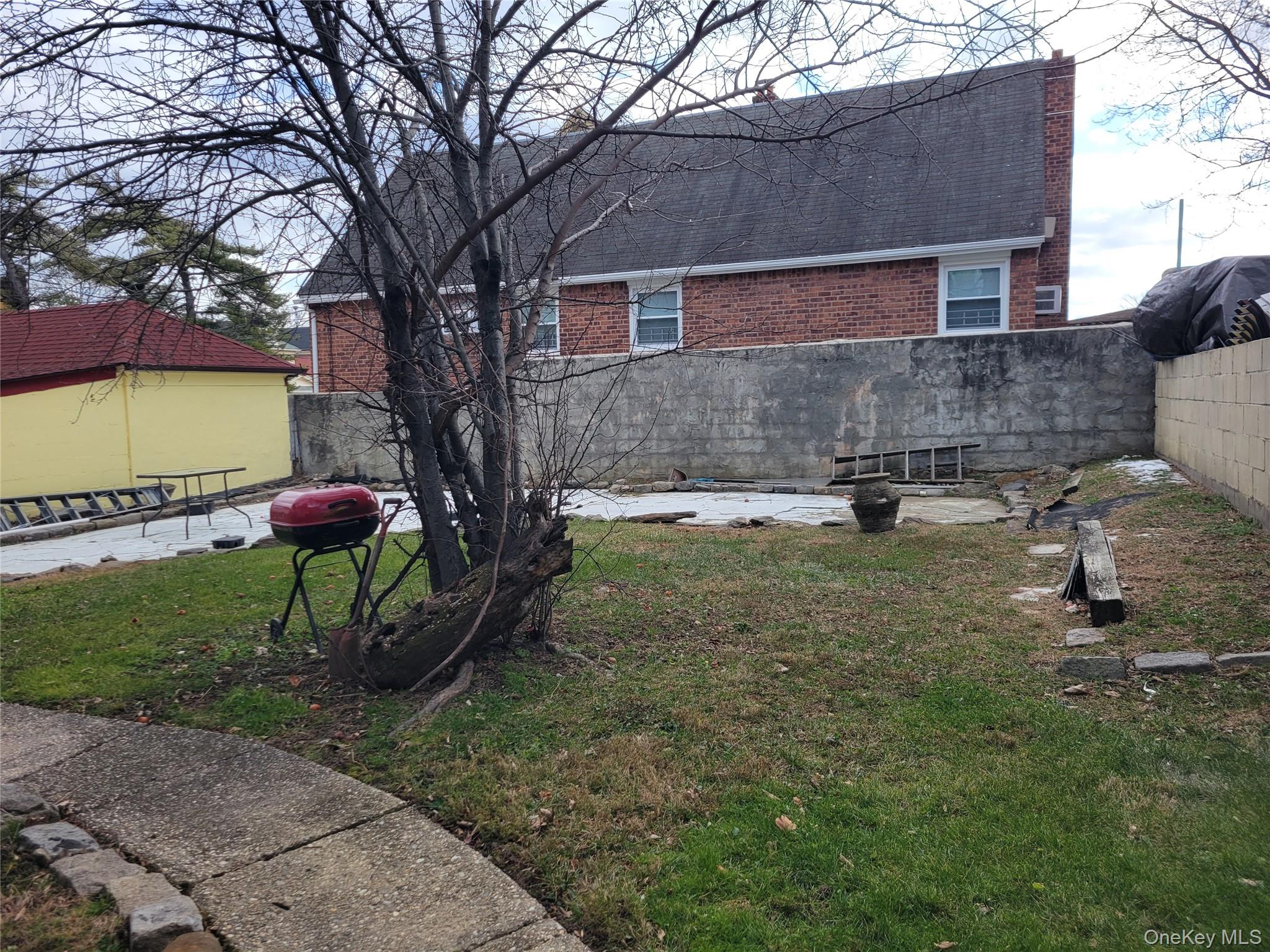 104-14 27 Avenue, East Elmhurst, NY 11369