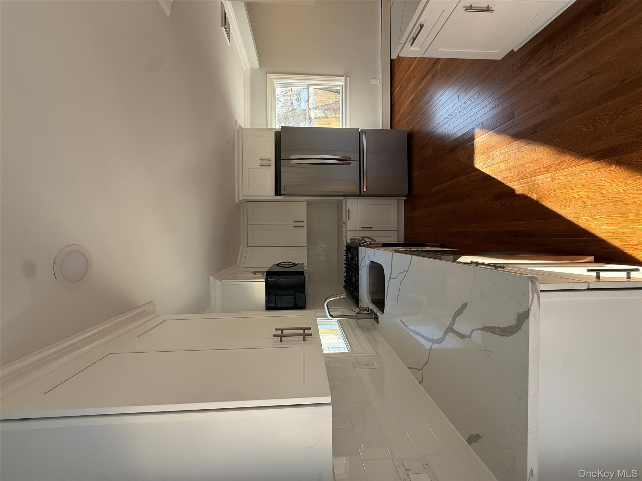 225 Norma Avenue, West Islip, NY 11795