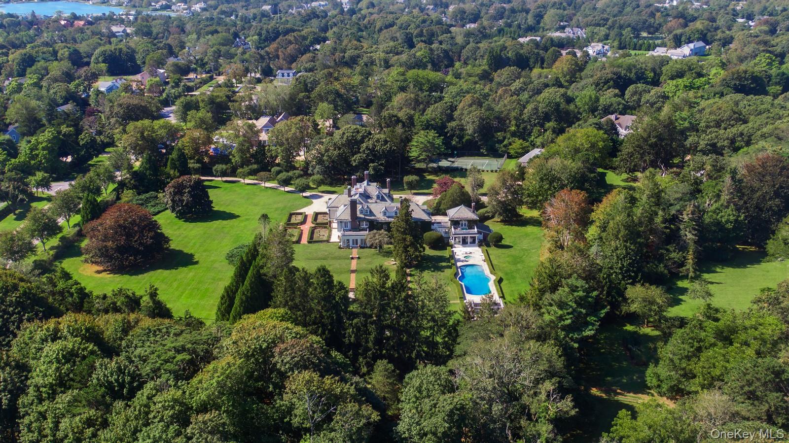 94 Quogue Street, Quogue, NY 11959