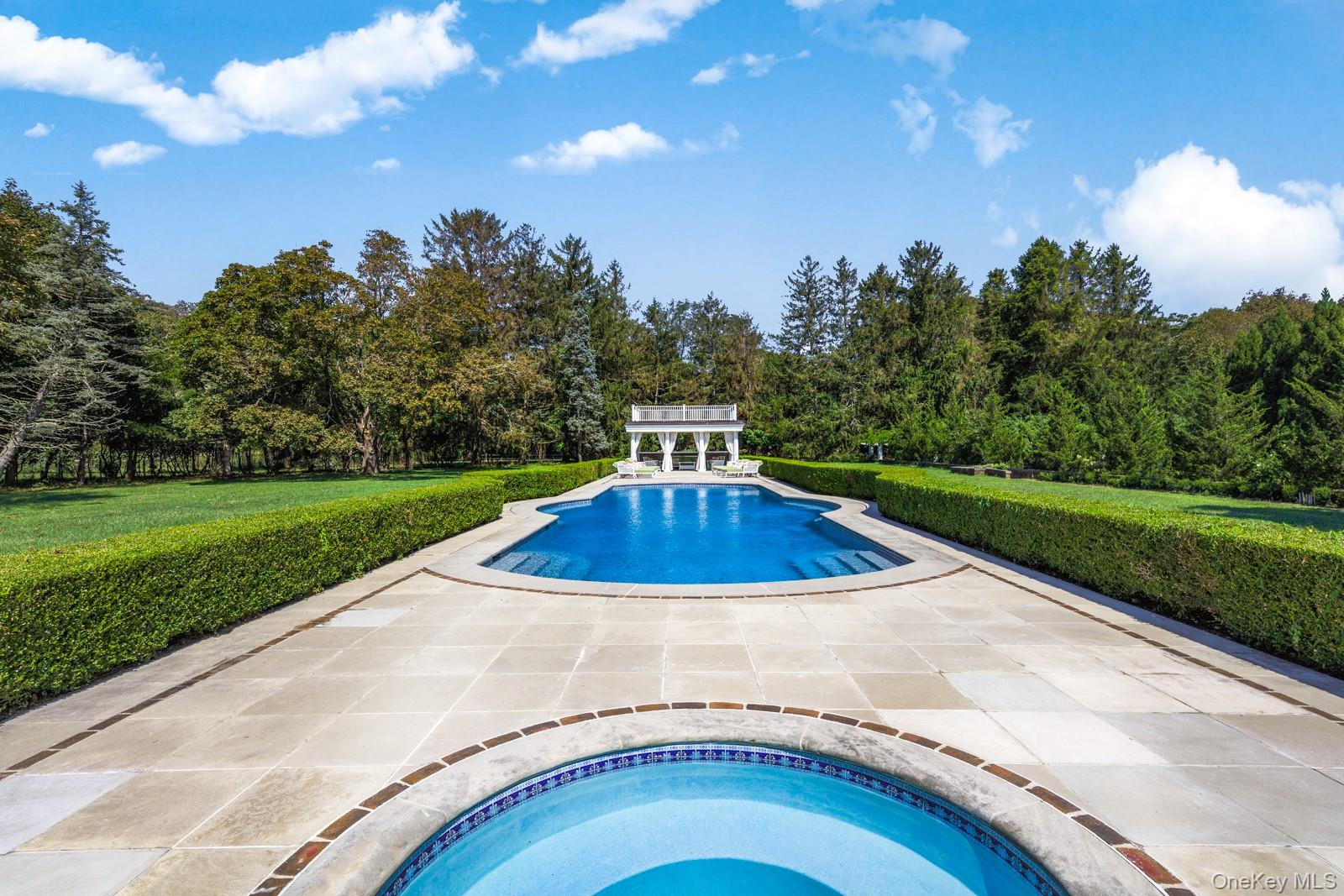 94 Quogue Street, Quogue, NY 11959