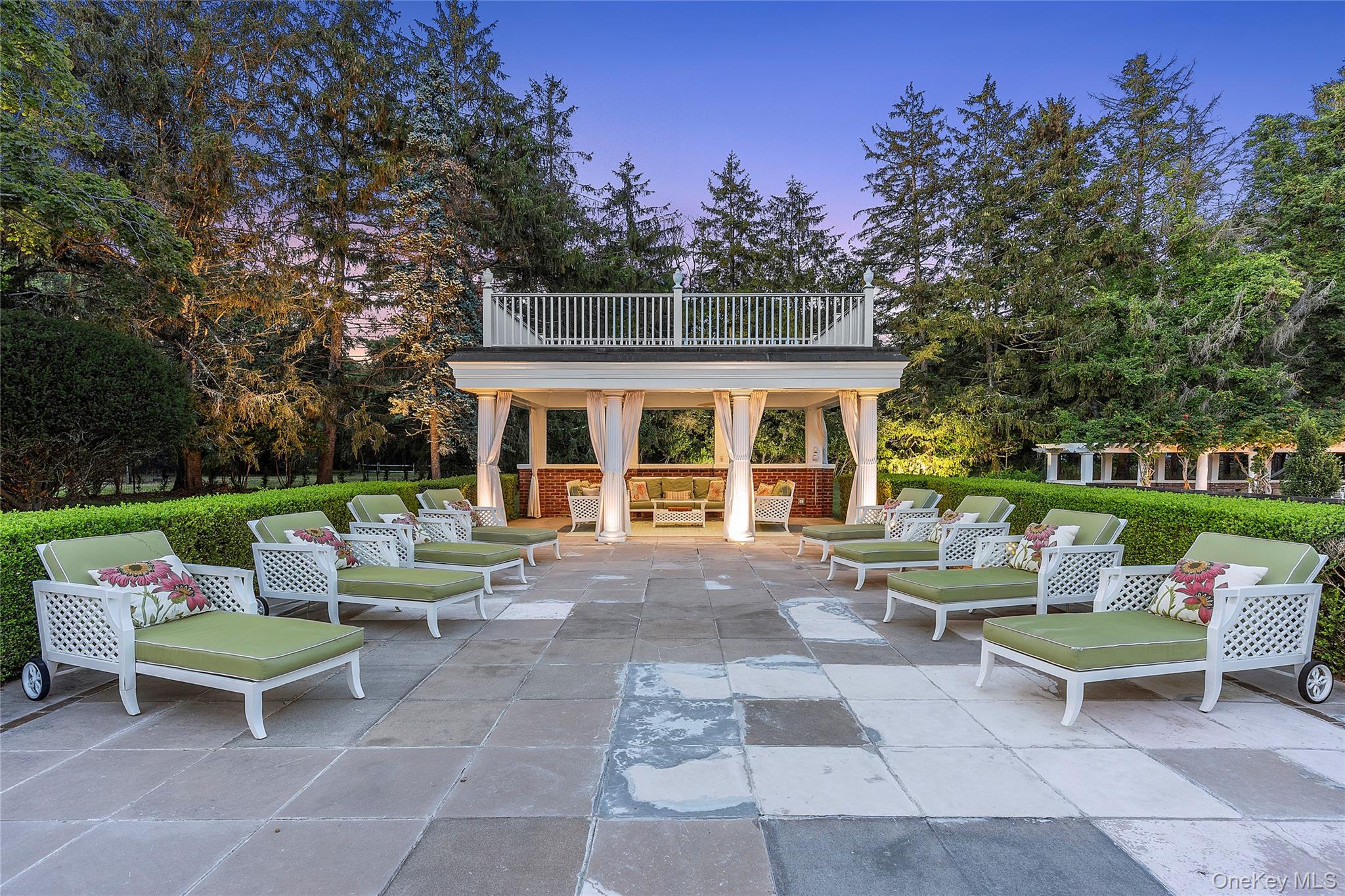 94 Quogue Street, Quogue, NY 11959