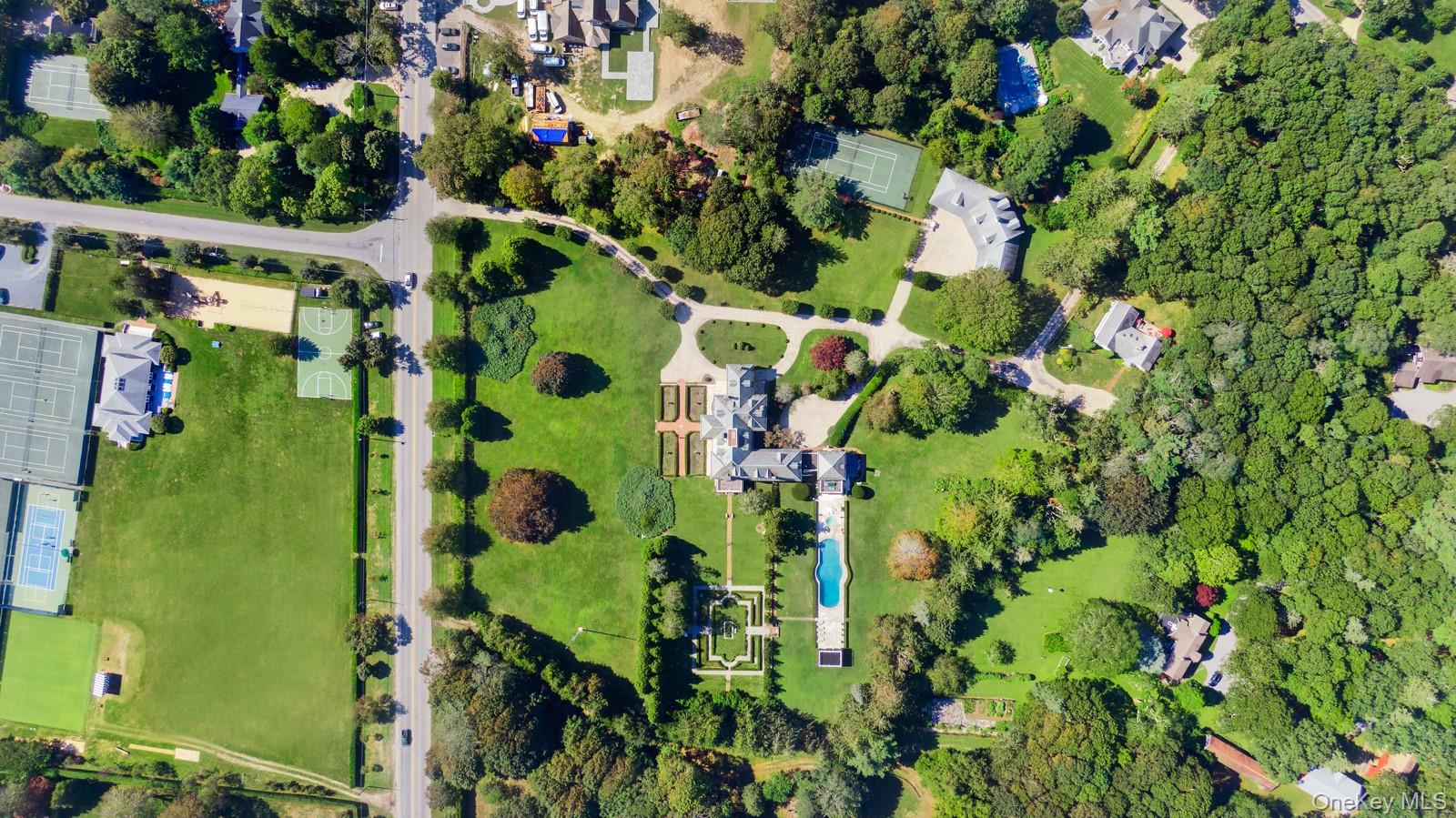 94 Quogue Street, Quogue, NY 11959