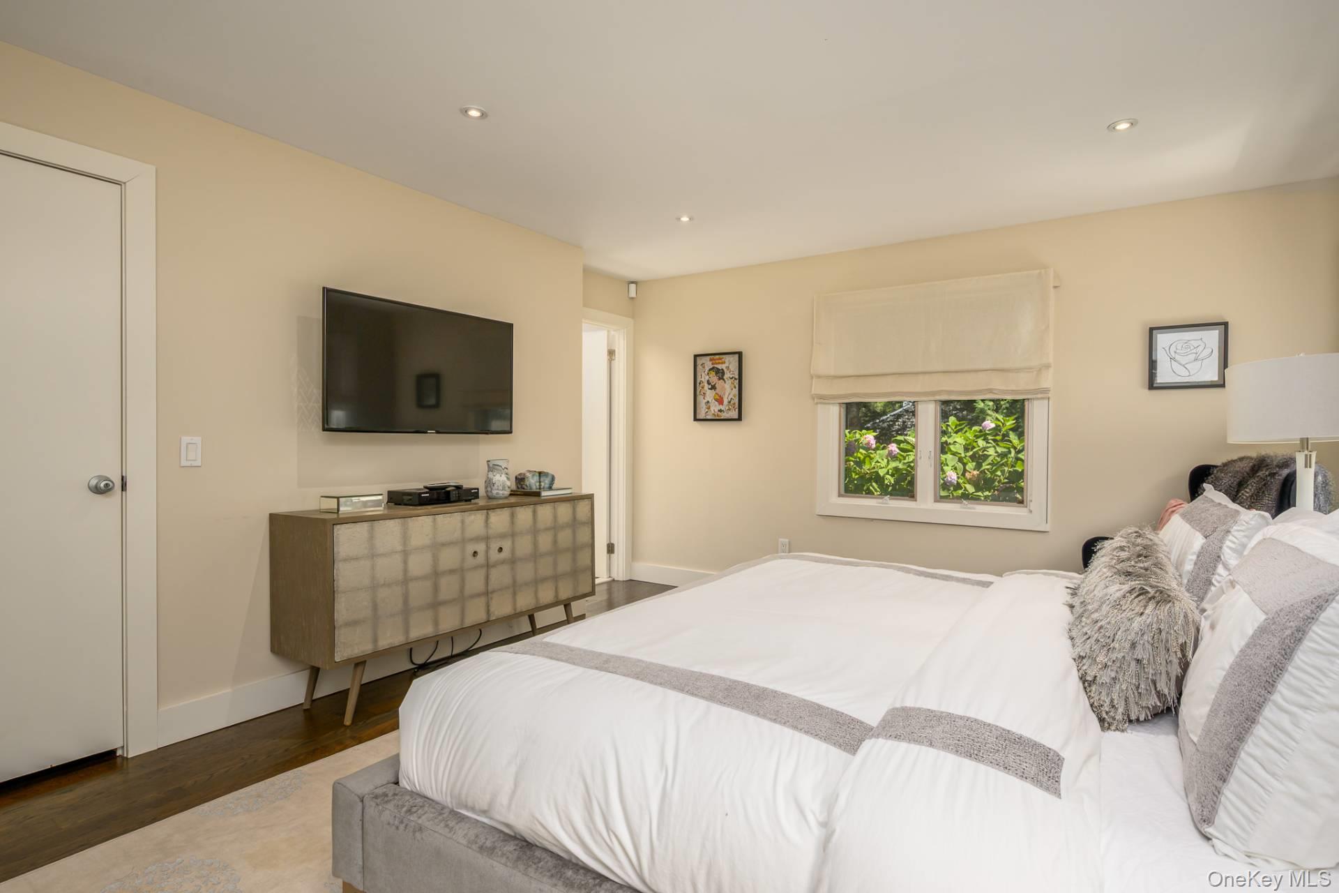 30 Lower Seven Ponds Road, Water Mill, NY 11976