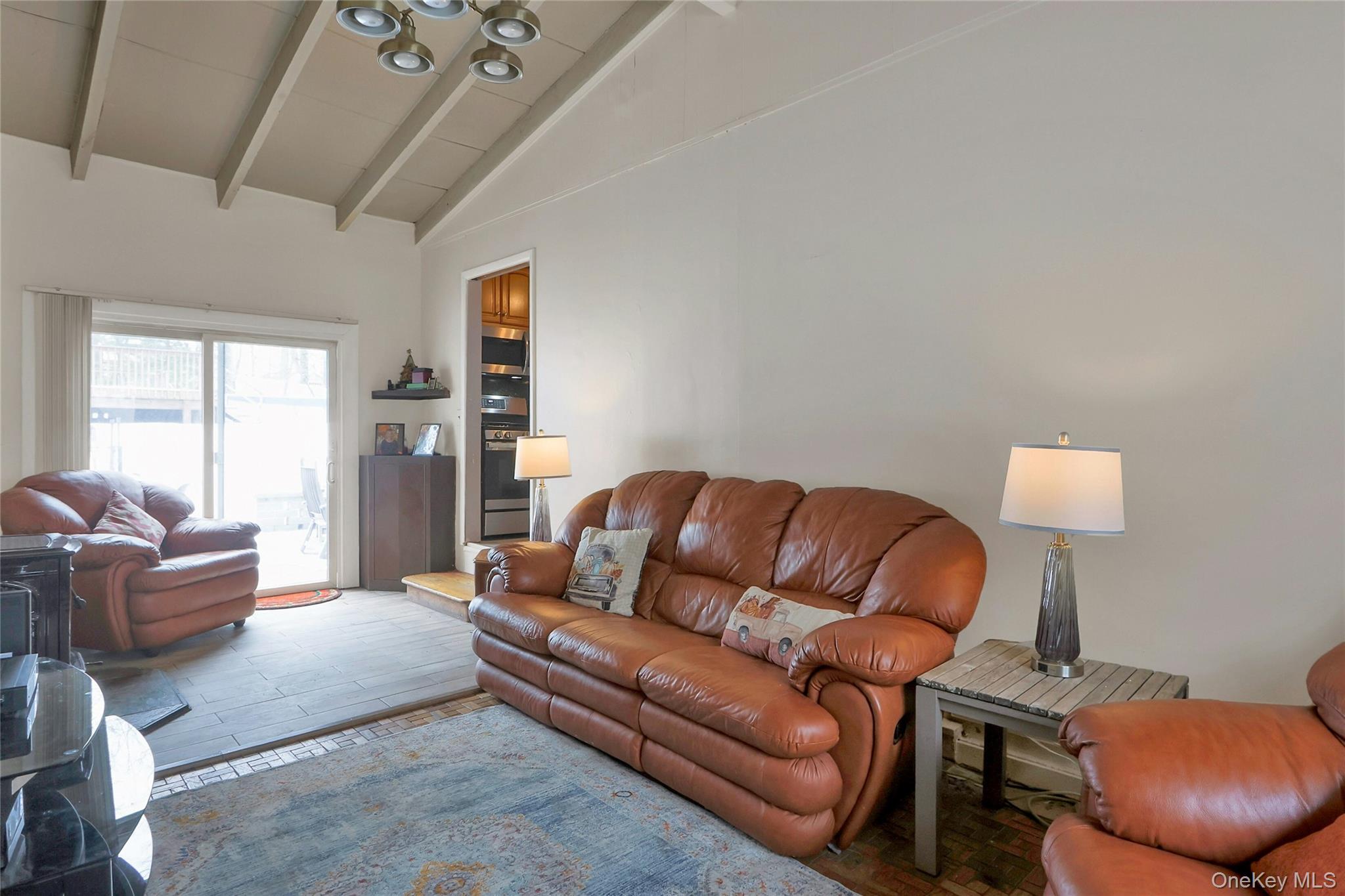 8 Windmill Lane, New City, NY 10956