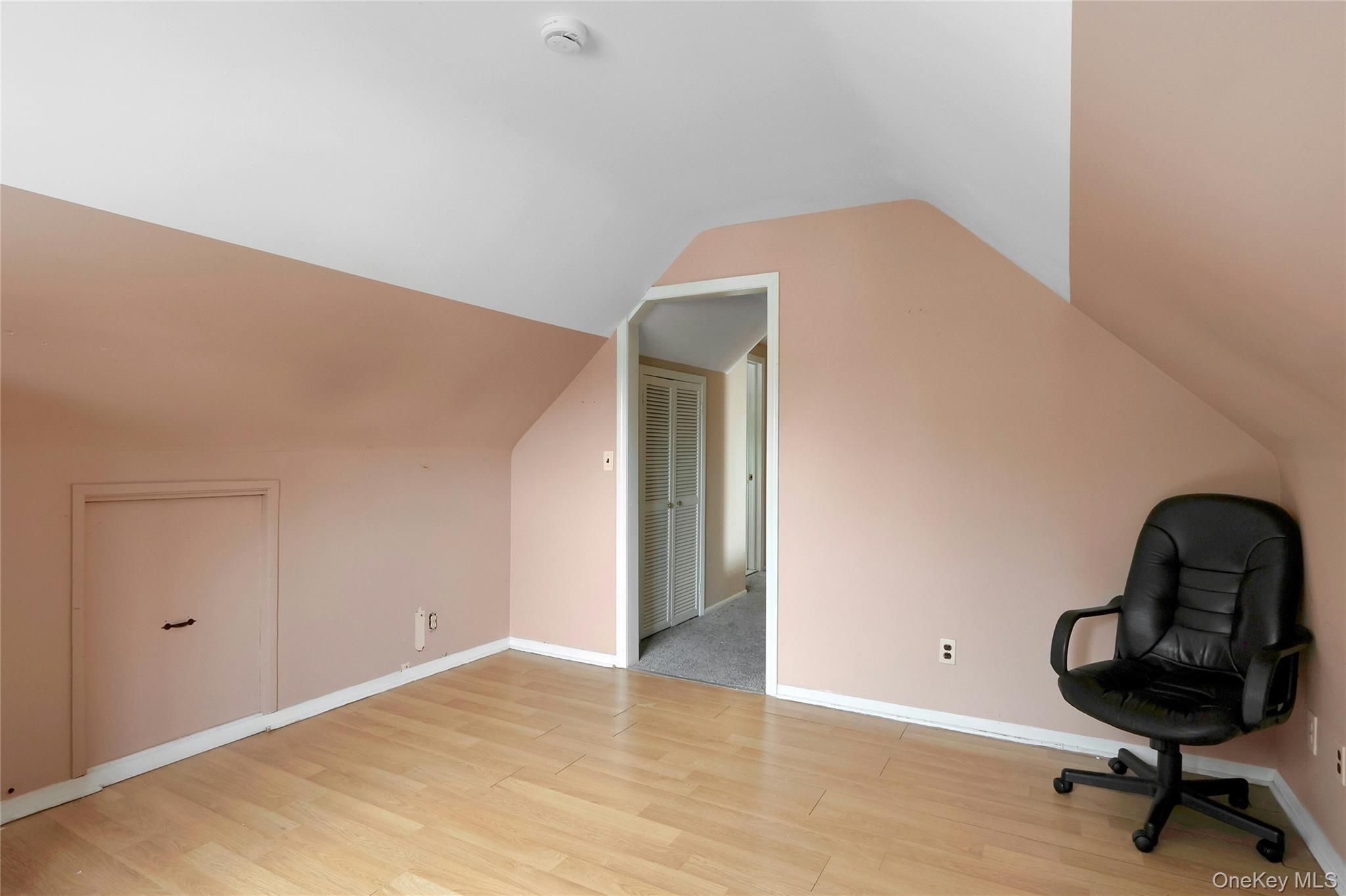 8 Windmill Lane, New City, NY 10956