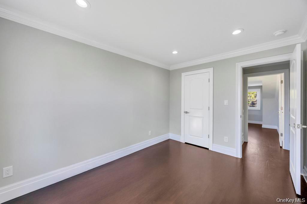 41 Perry Street, Hempstead, NY 11550