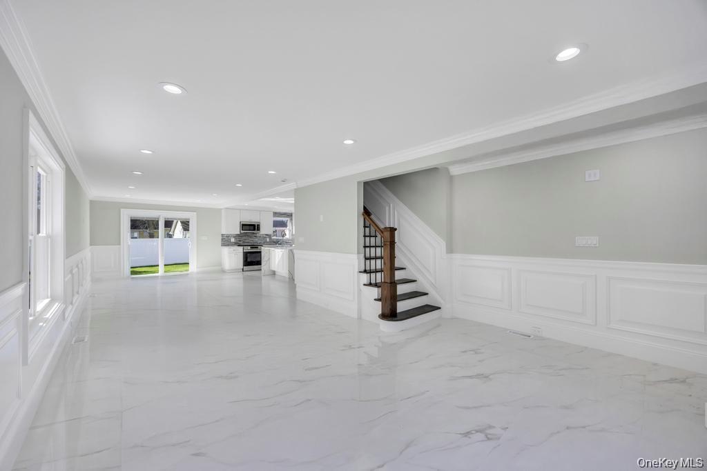 41 Perry Street, Hempstead, NY 11550