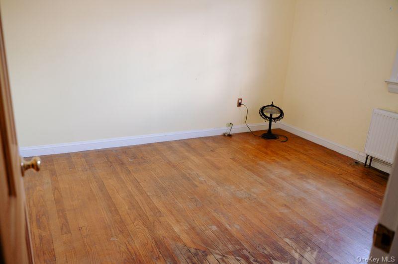 21 McCall Place, Middlehope, NY 12550