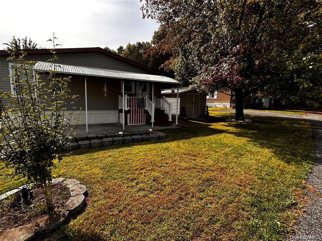 128 Brittany Terrace # 128, New Windsor, NY 12575