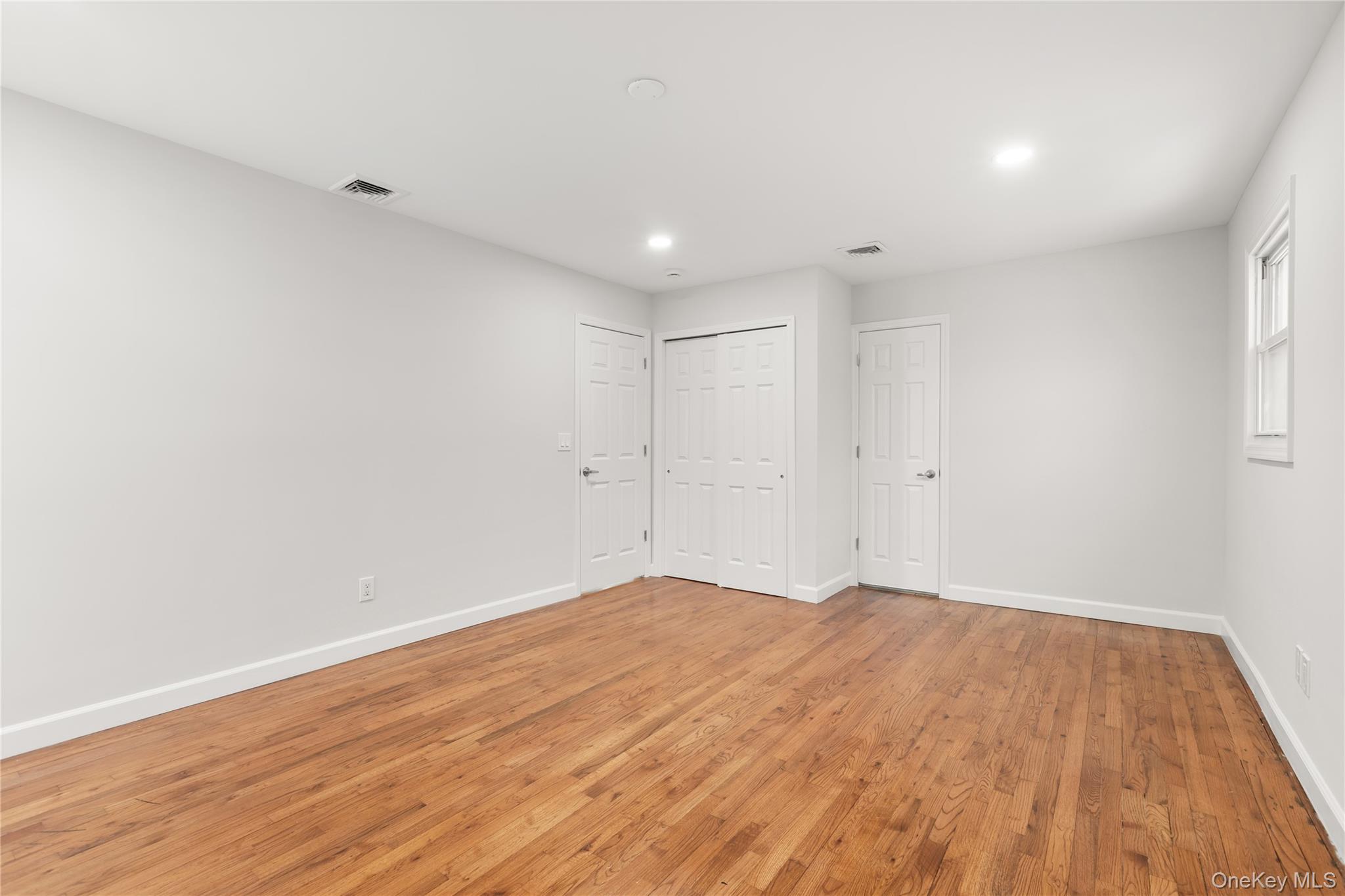 339 Halbert Drive, Holbrook, NY 11741