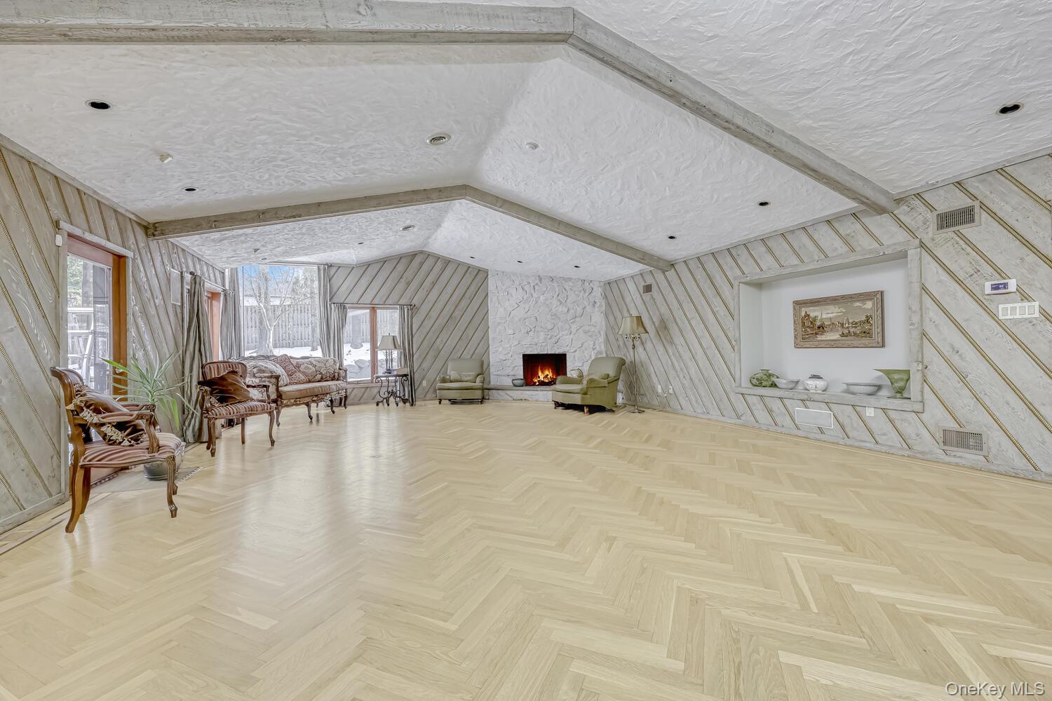 4 Hilltop Place, Monsey, NY 10952