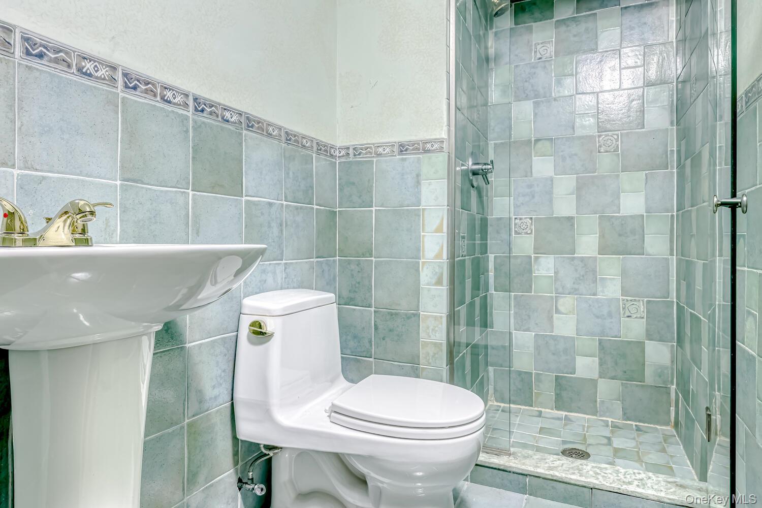 4 Hilltop Place, Monsey, NY 10952