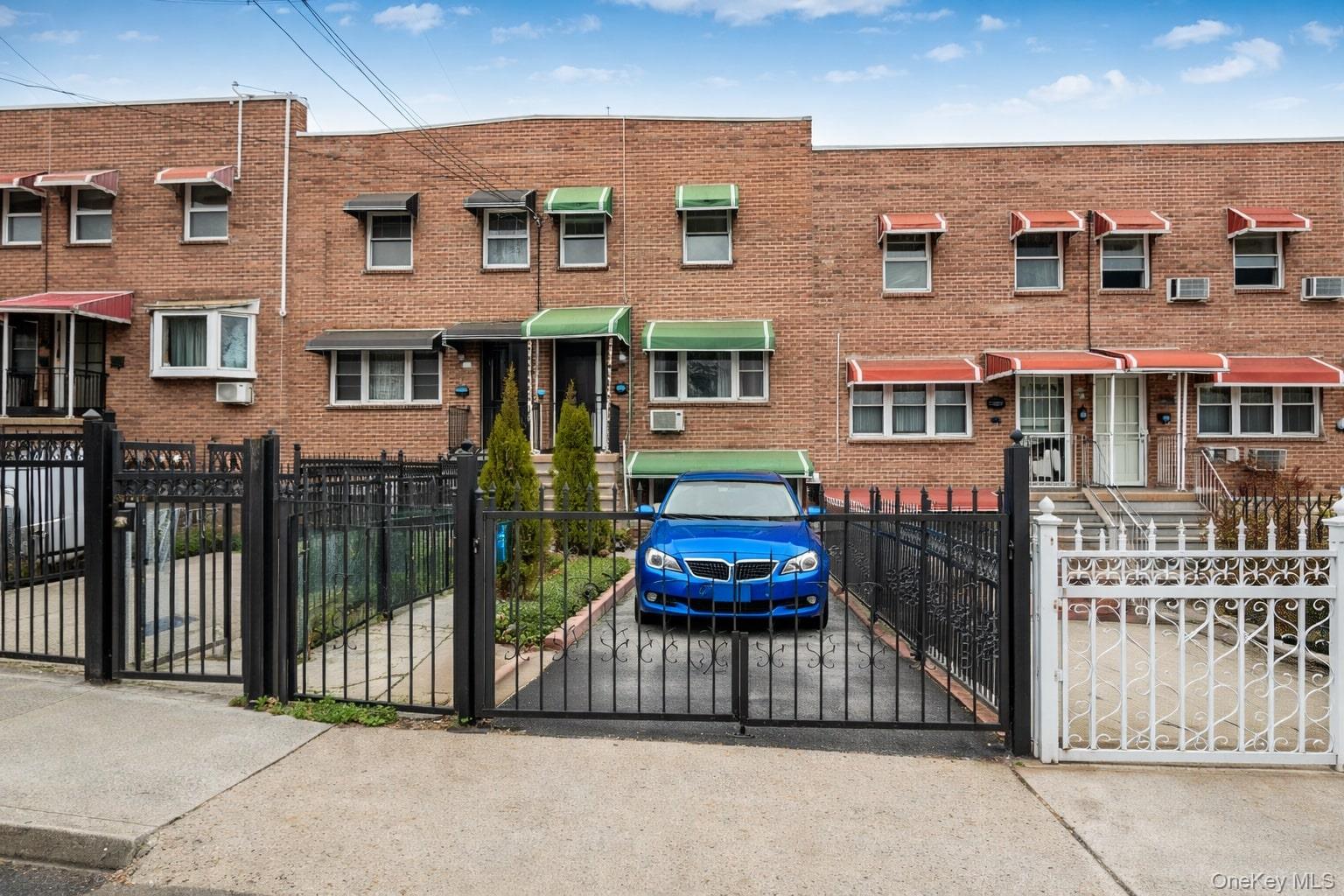 1019 E 228th Street, Bronx, NY 10466