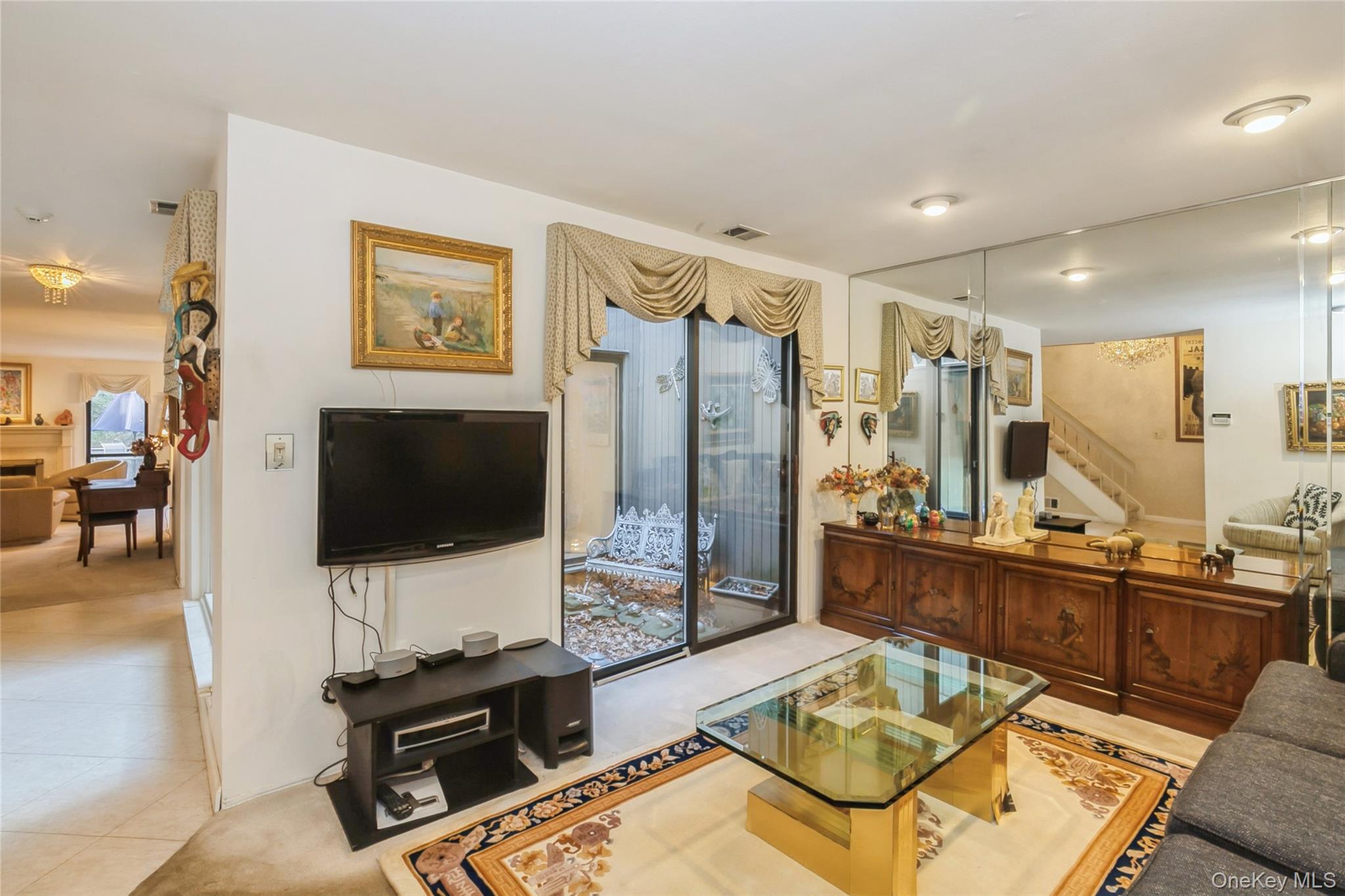 33 Club House Court # 33, Jericho, NY 11753