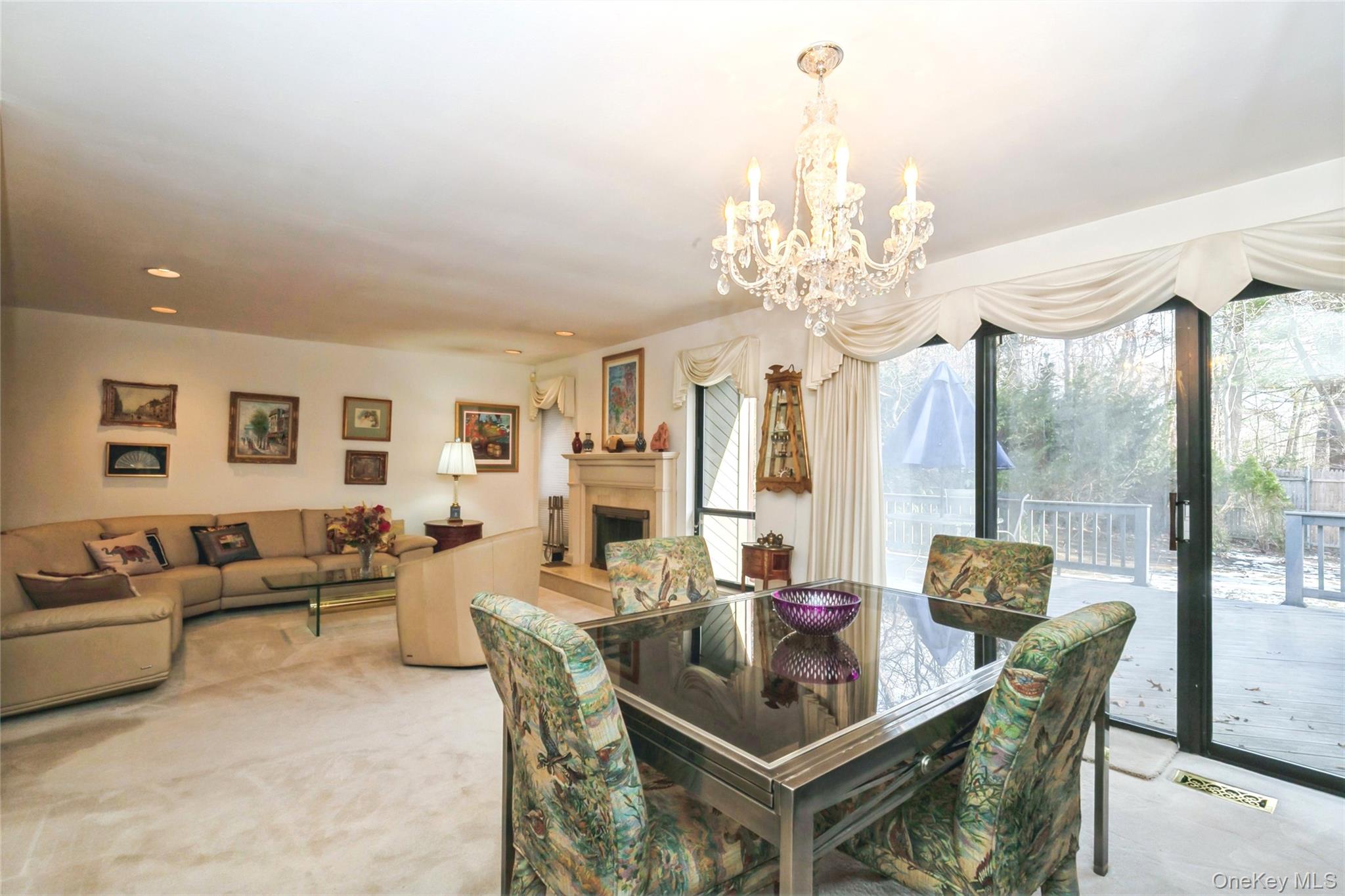 33 Club House Court # 33, Jericho, NY 11753