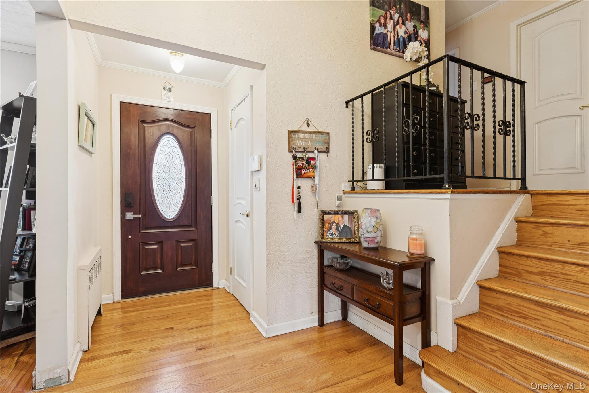 616 Duke Street, Westbury, NY 11590