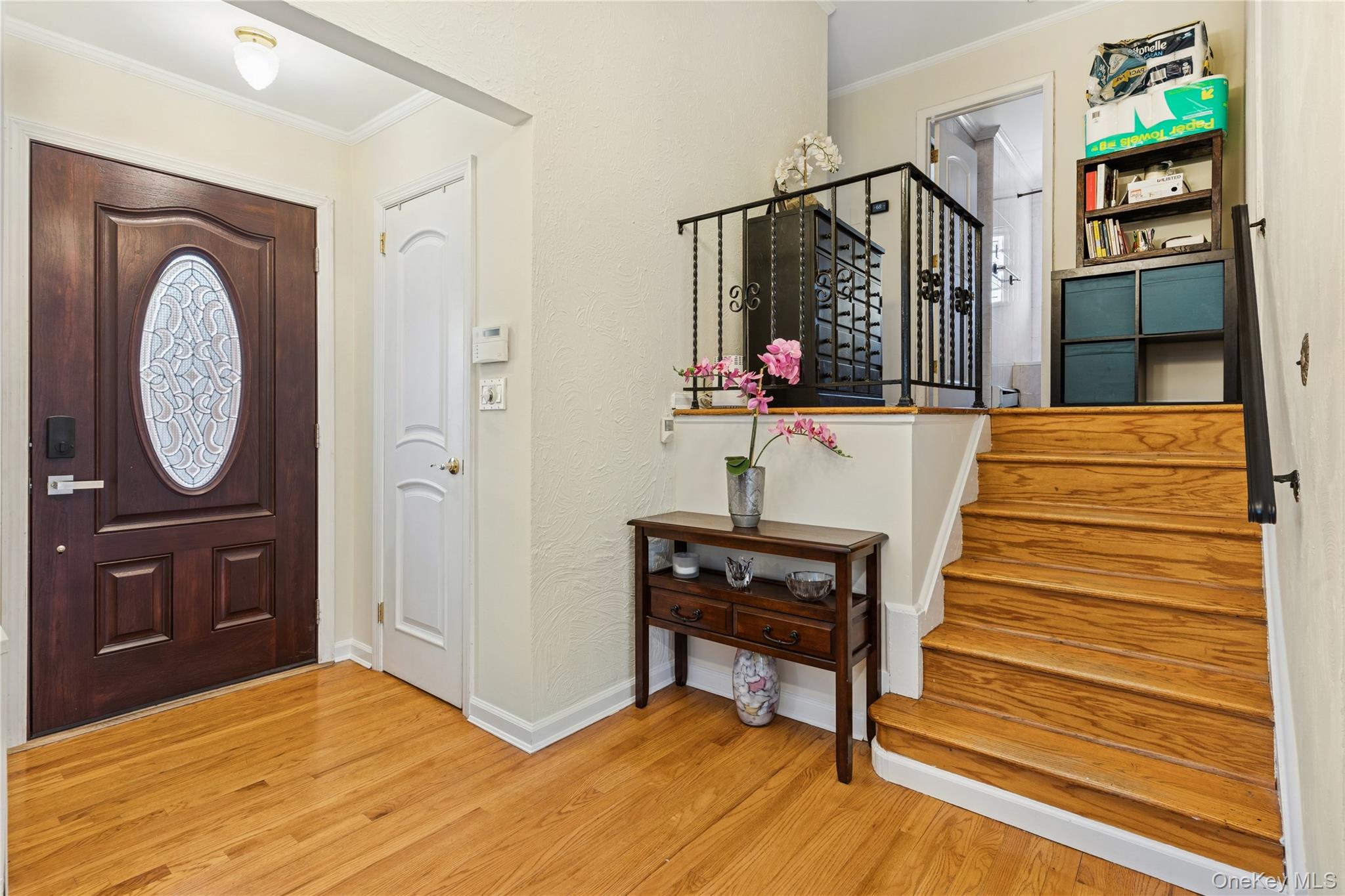 616 Duke Street, Westbury, NY 11590