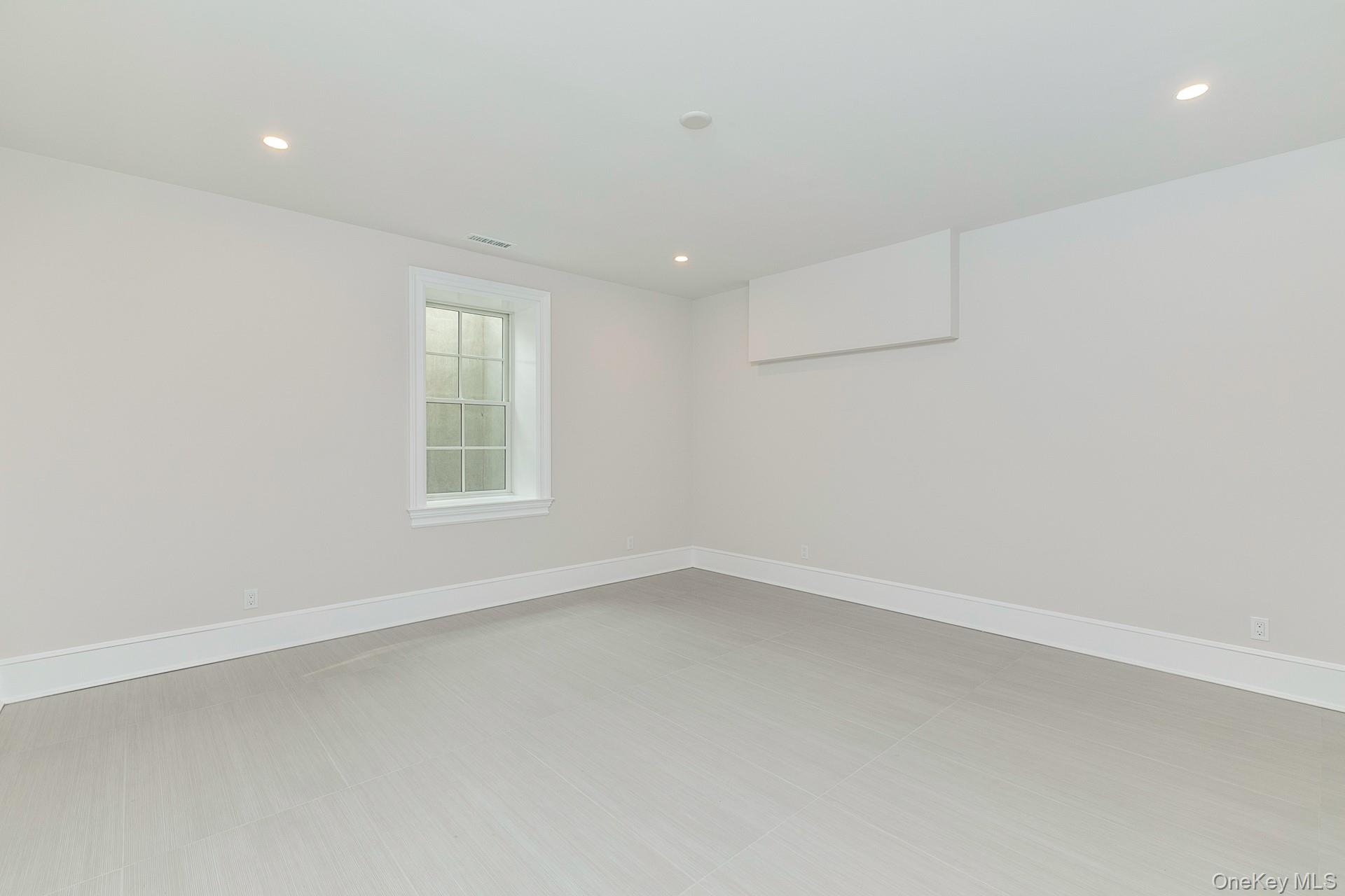 66 Peters Lane, Westhampton Beach, NY 11978