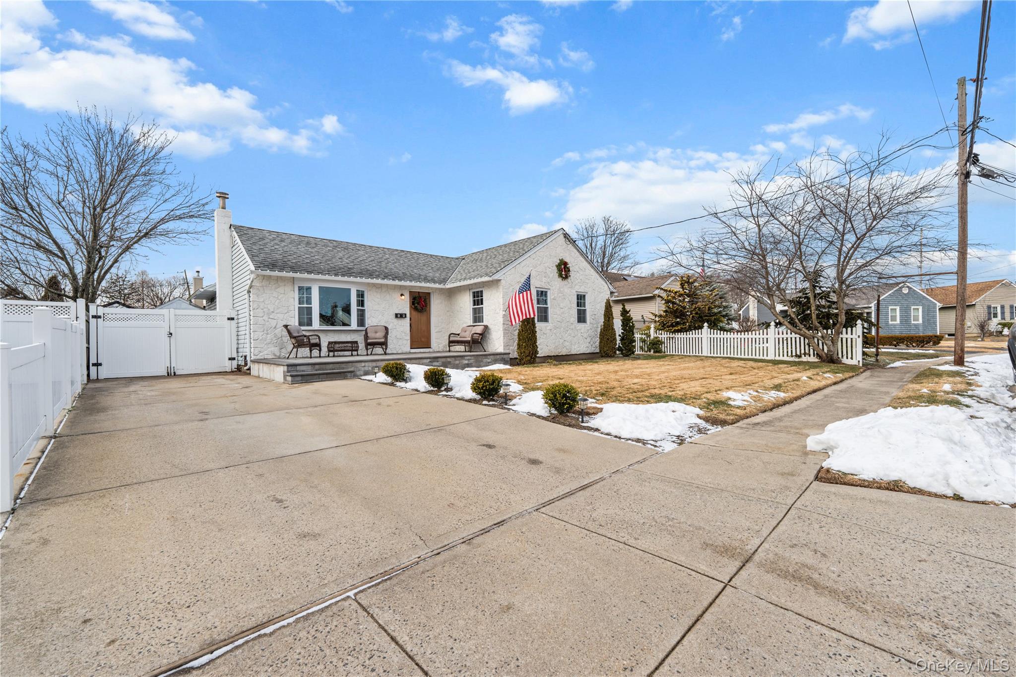 64 Nehring Avenue, Babylon, NY 11702