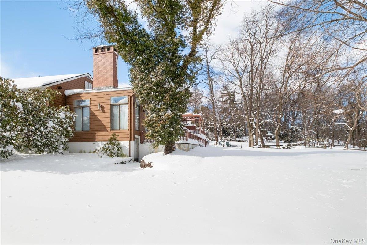 3 Runyon Place, Scarsdale, NY 10583