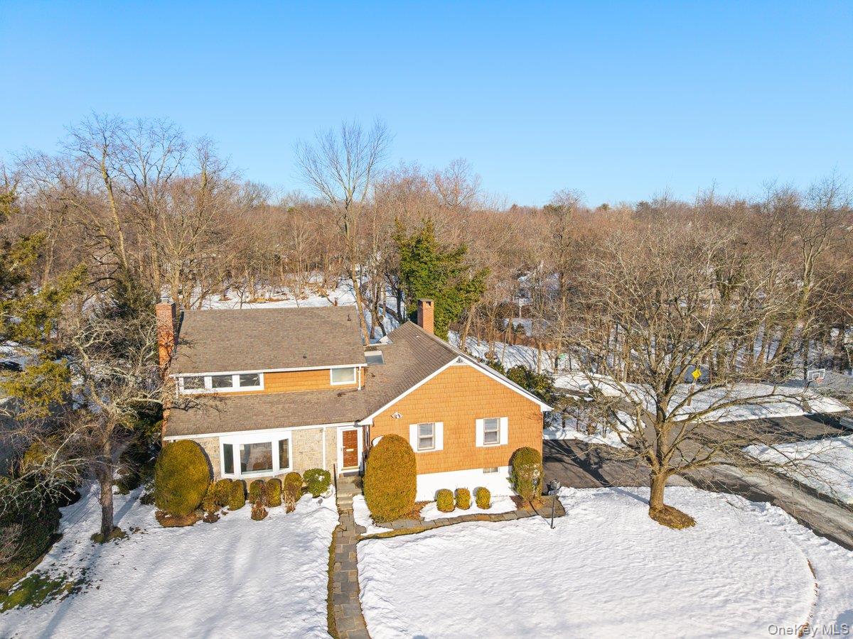 3 Runyon Place, Scarsdale, NY 10583