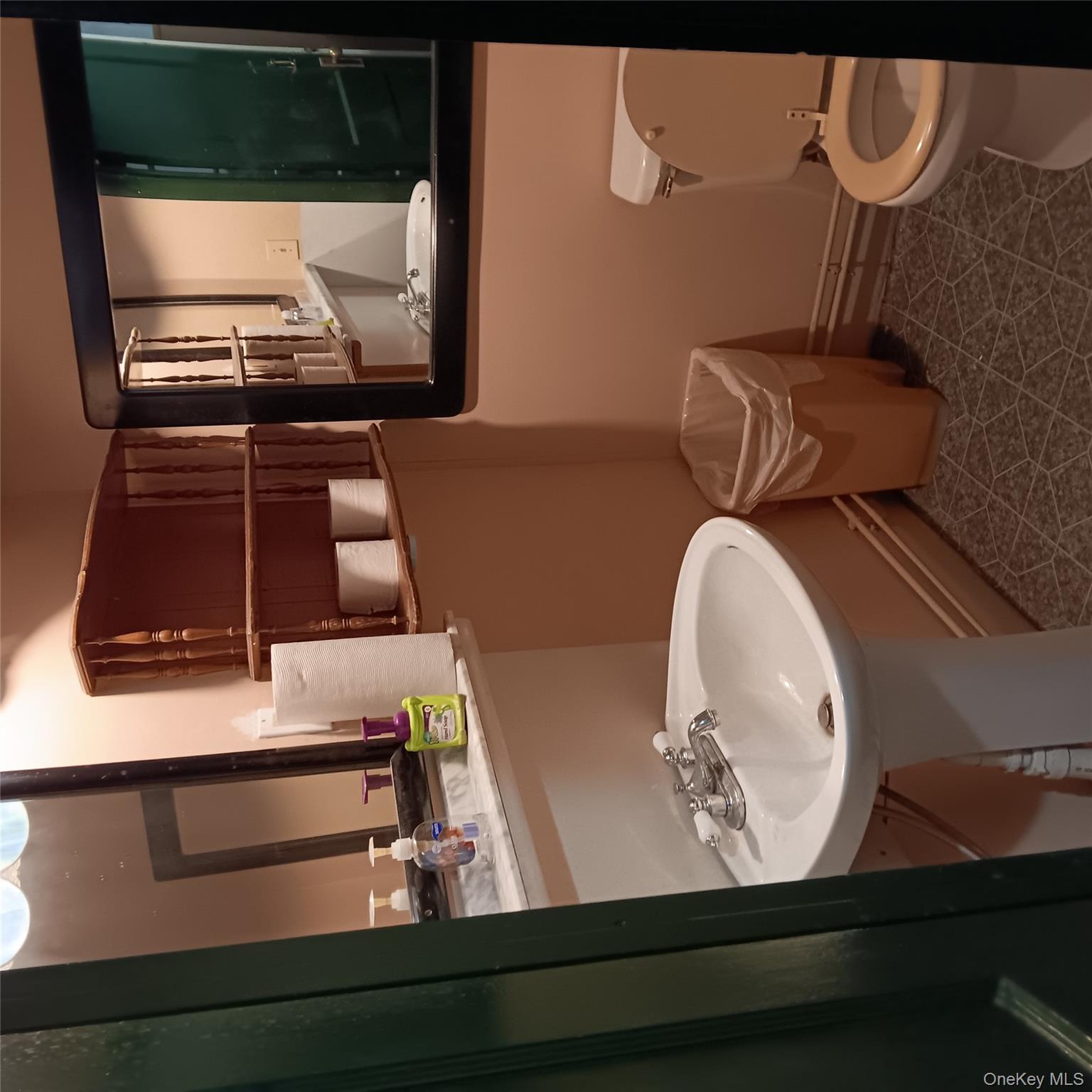 35 State Route 211, Cuddebackville, NY 12729