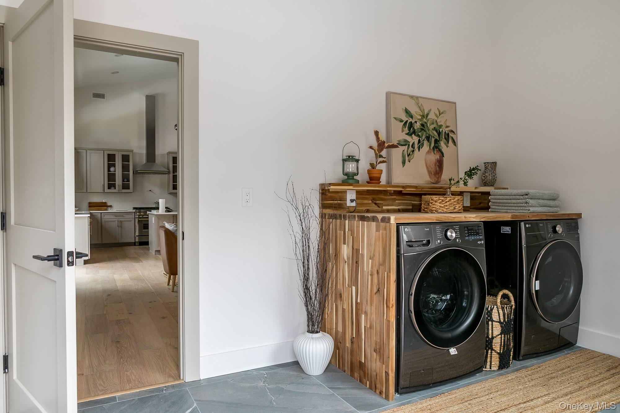 33 Betten Court, Saugerties, NY 12477