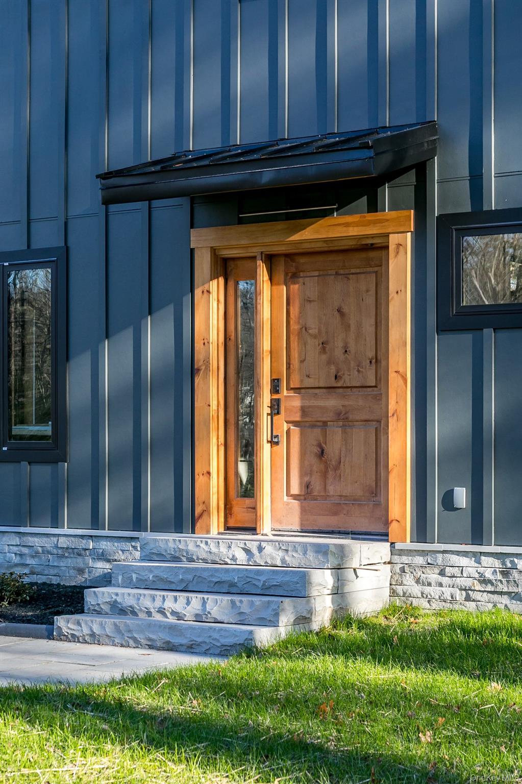 33 Betten Court, Saugerties, NY 12477