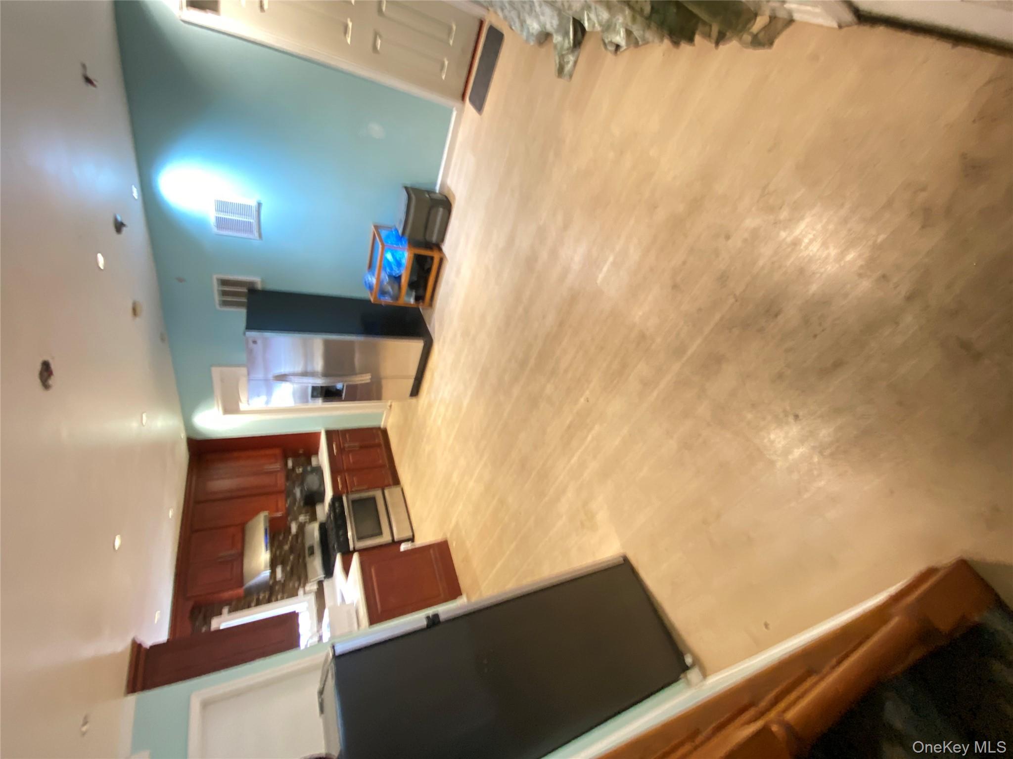 15818 85th Avenue, Jamaica Hills, NY 11432