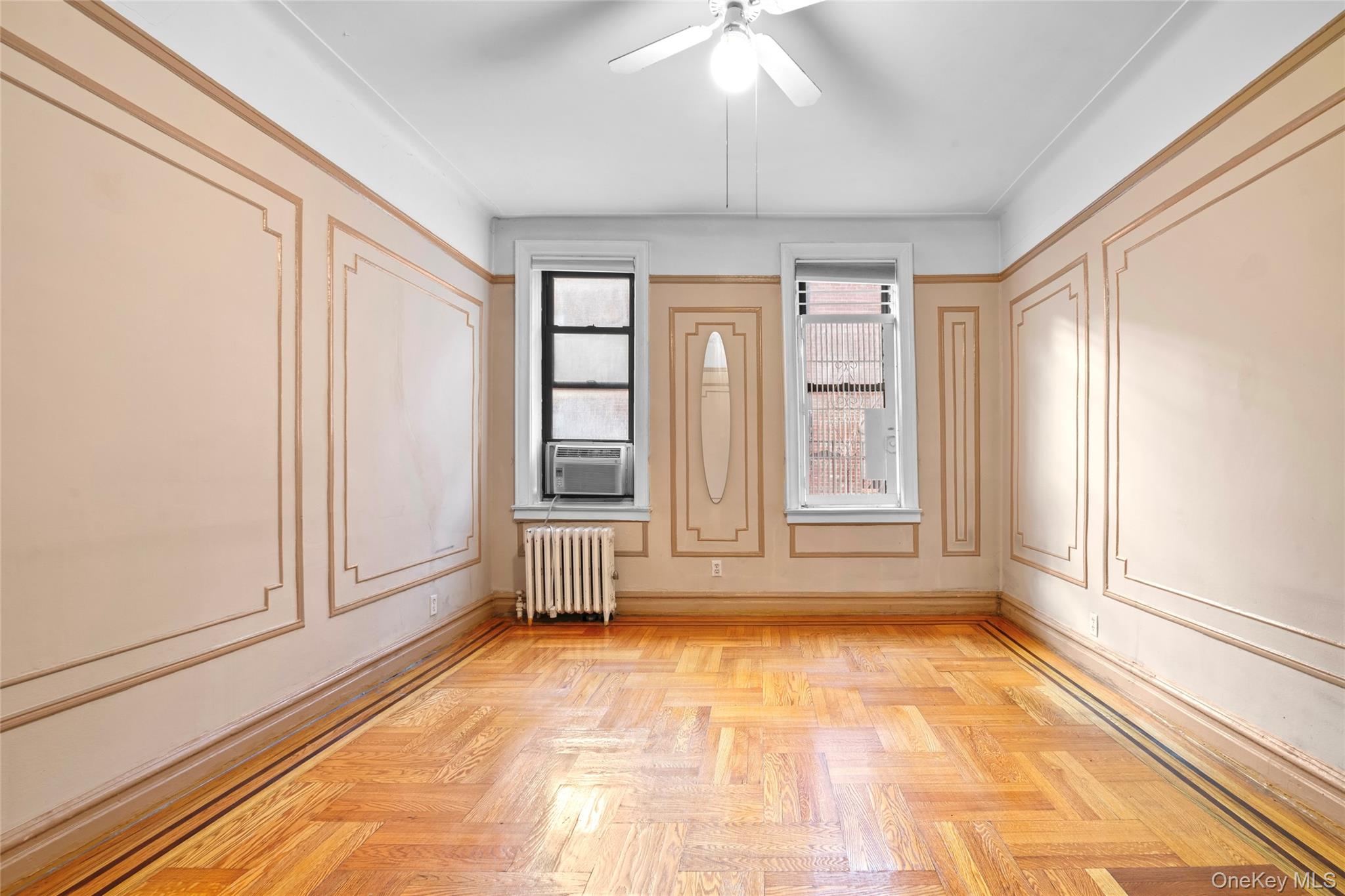 3720 81 Strret # 5E, Jackson Heights, NY 11372