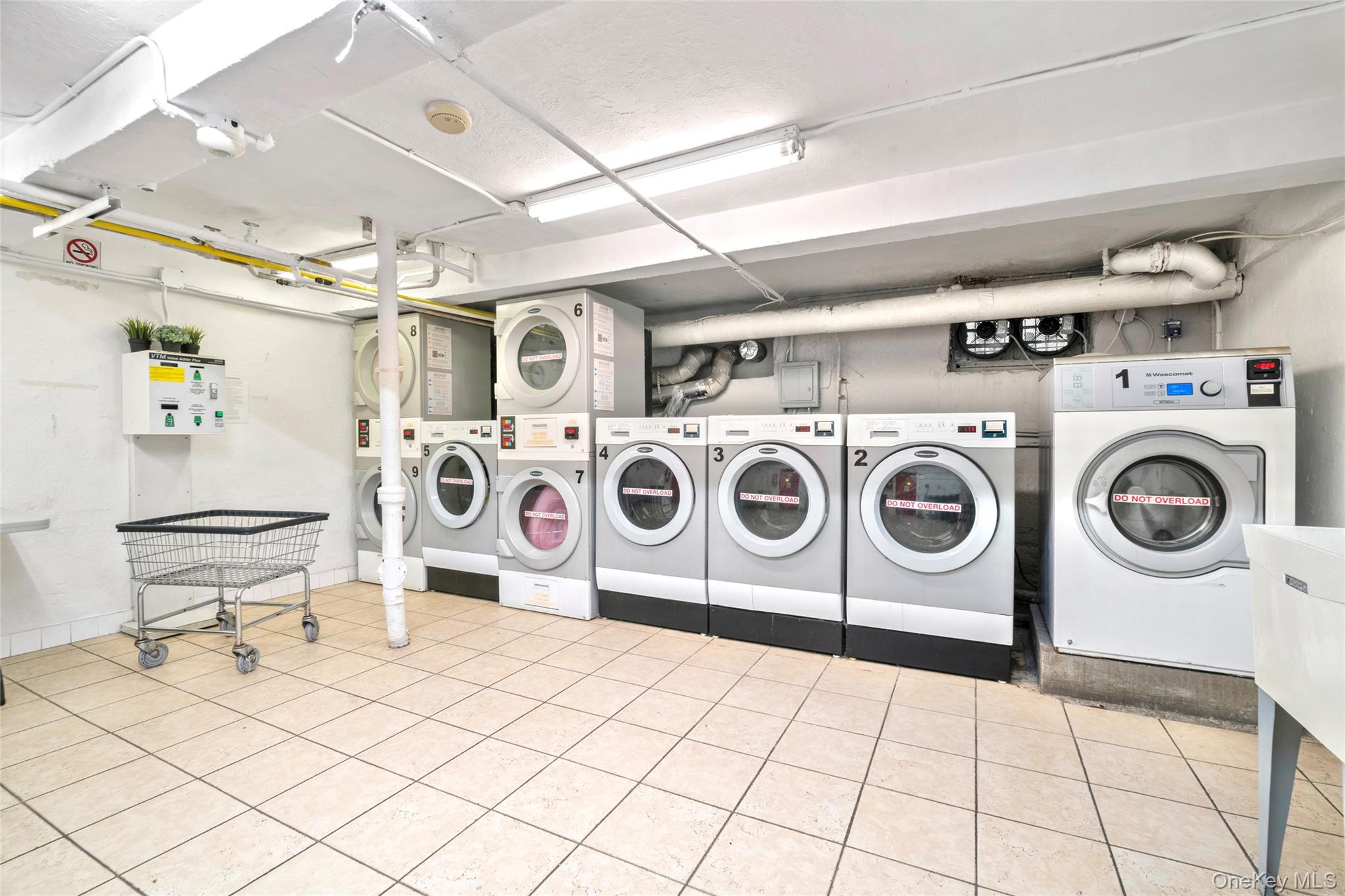 3720 81 Strret # 5E, Jackson Heights, NY 11372