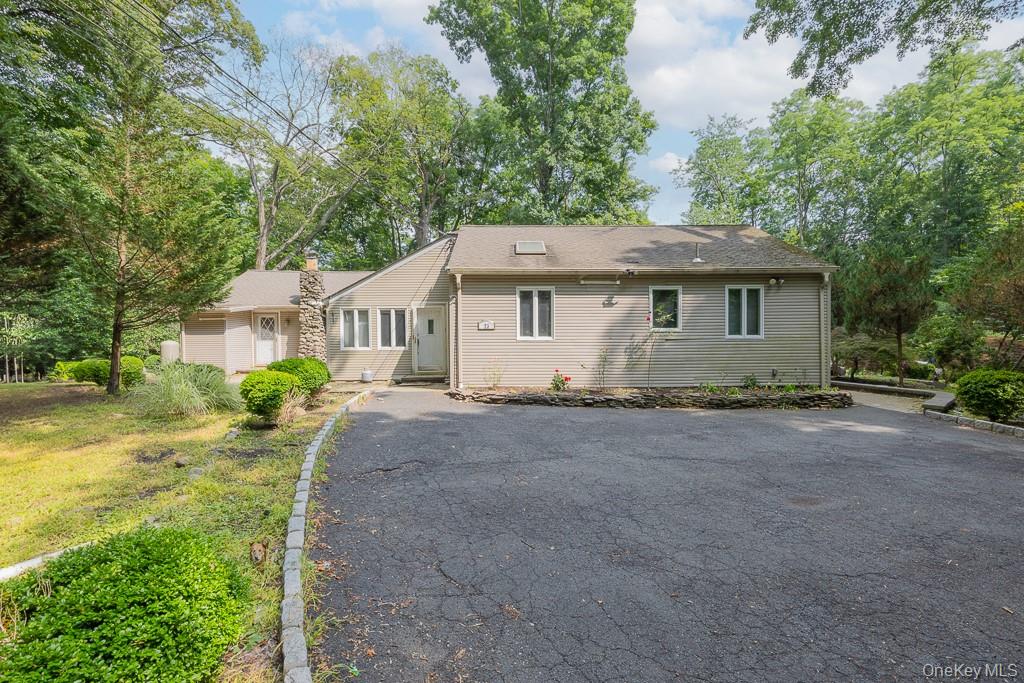 23 Sky Meadow Road, Suffern, NY 10901