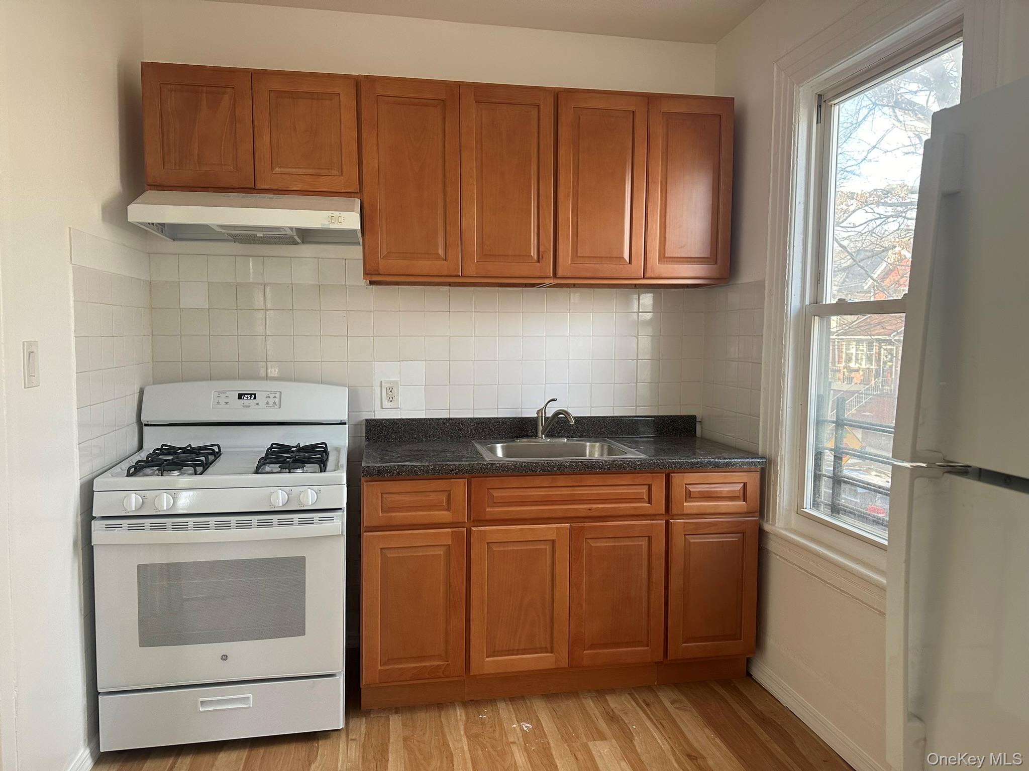 85-20 85th Road, Woodhaven, NY 11421