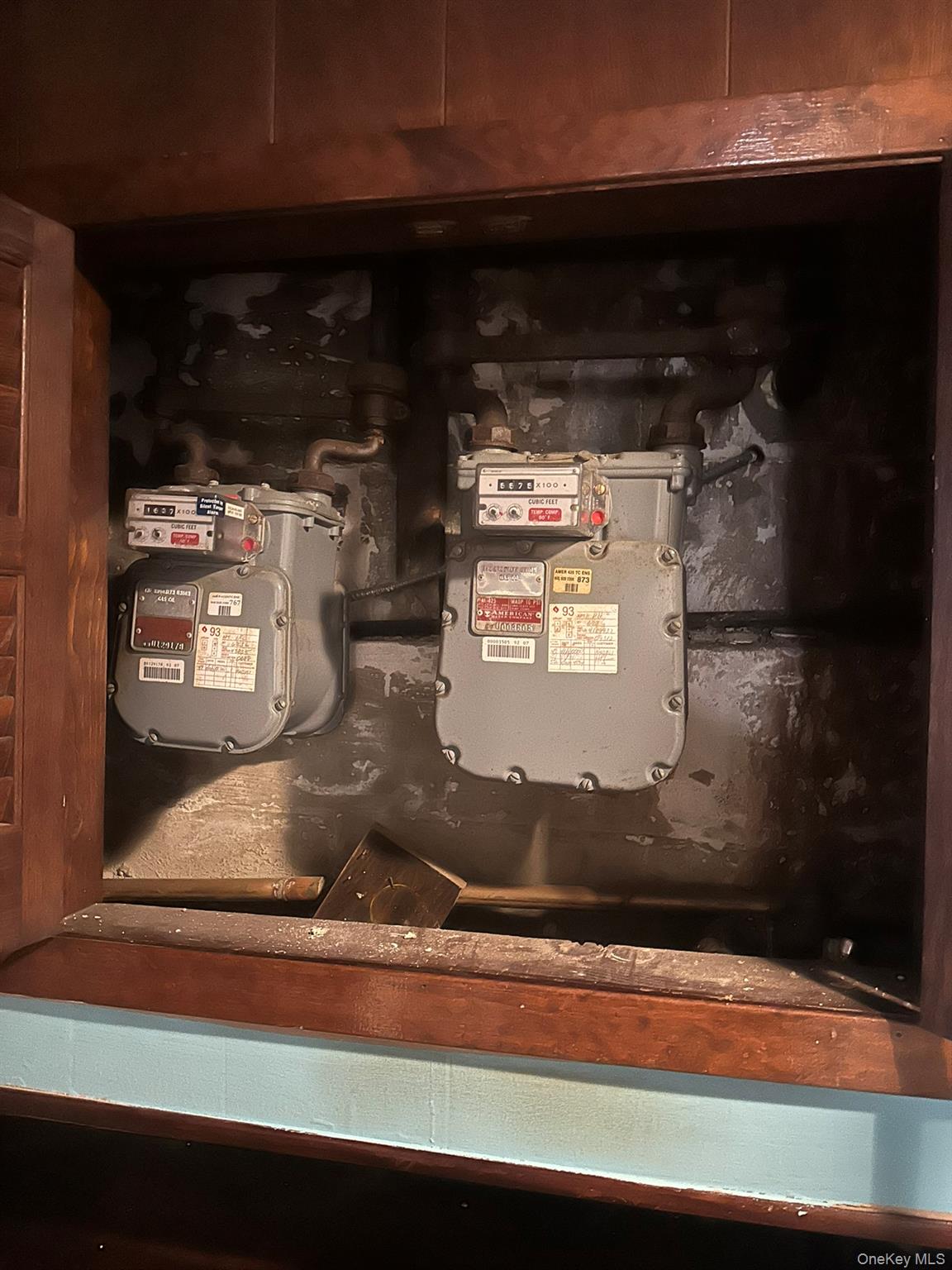 85-20 85th Road, Woodhaven, NY 11421