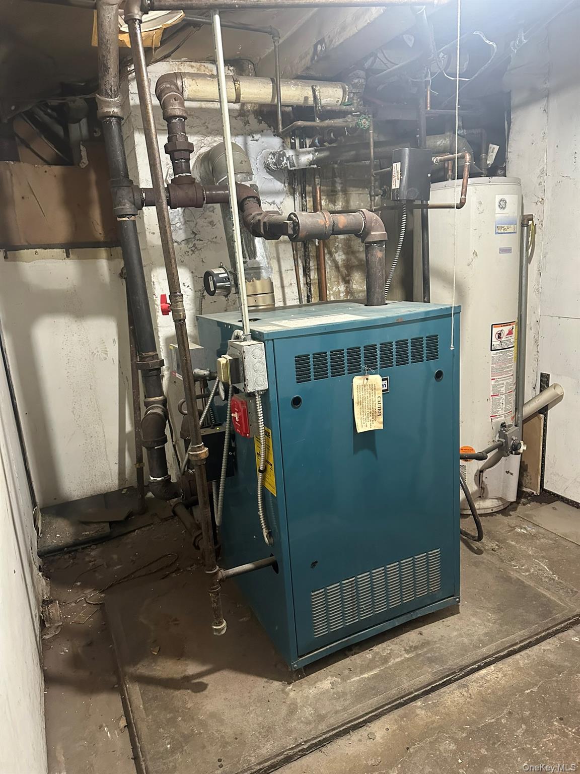 85-20 85th Road, Woodhaven, NY 11421