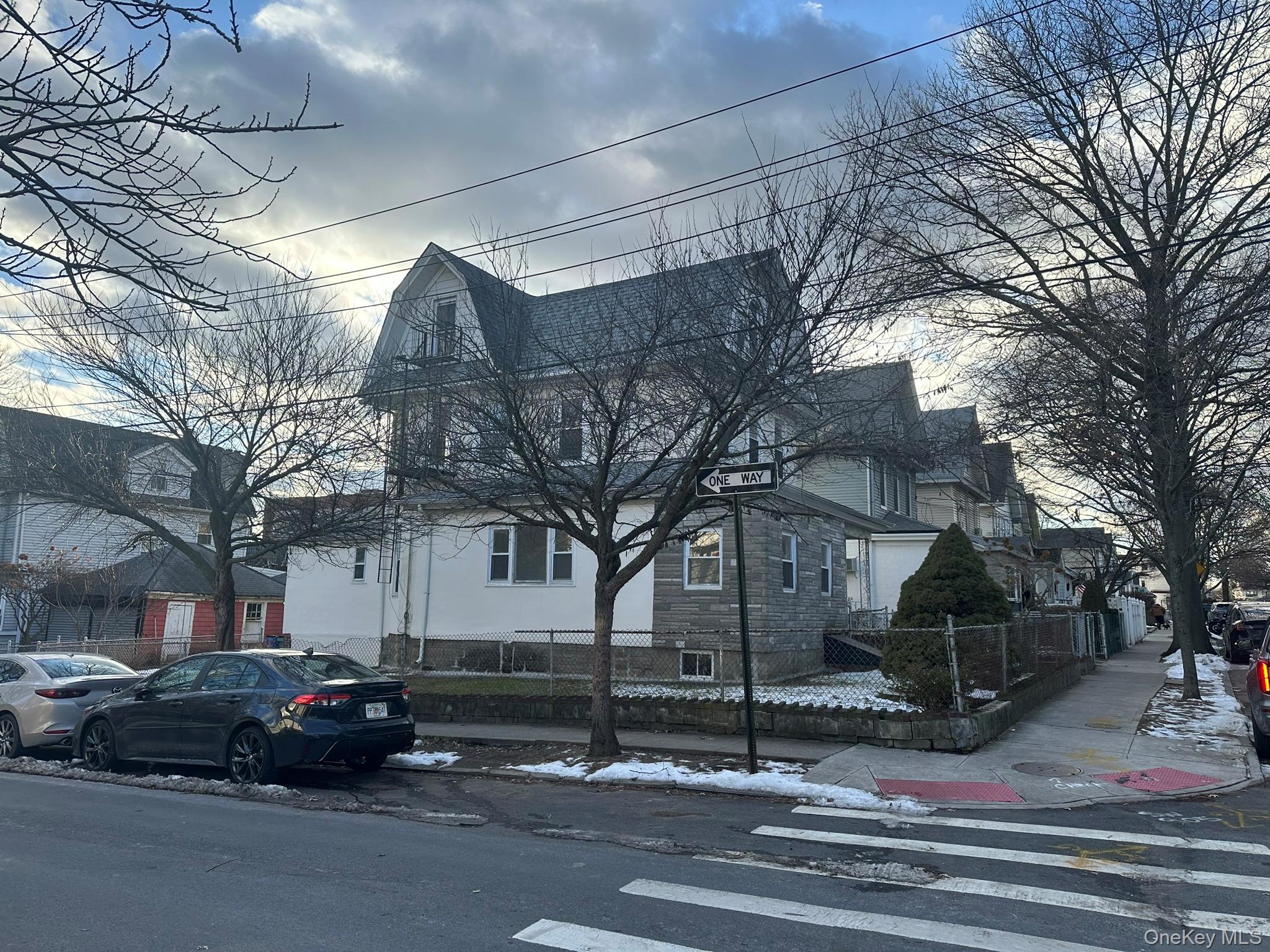 85-20 85th Road, Woodhaven, NY 11421