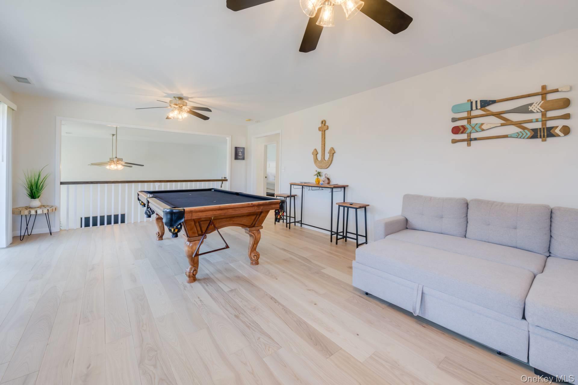 9 Carter Road, Hampton Bays, NY 11946