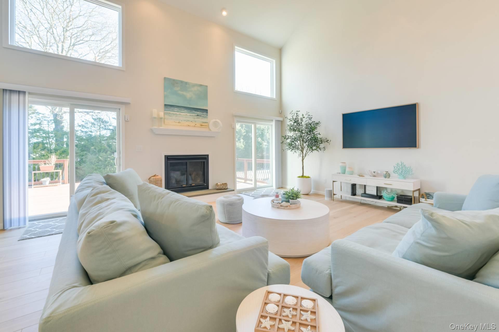 9 Carter Road, Hampton Bays, NY 11946